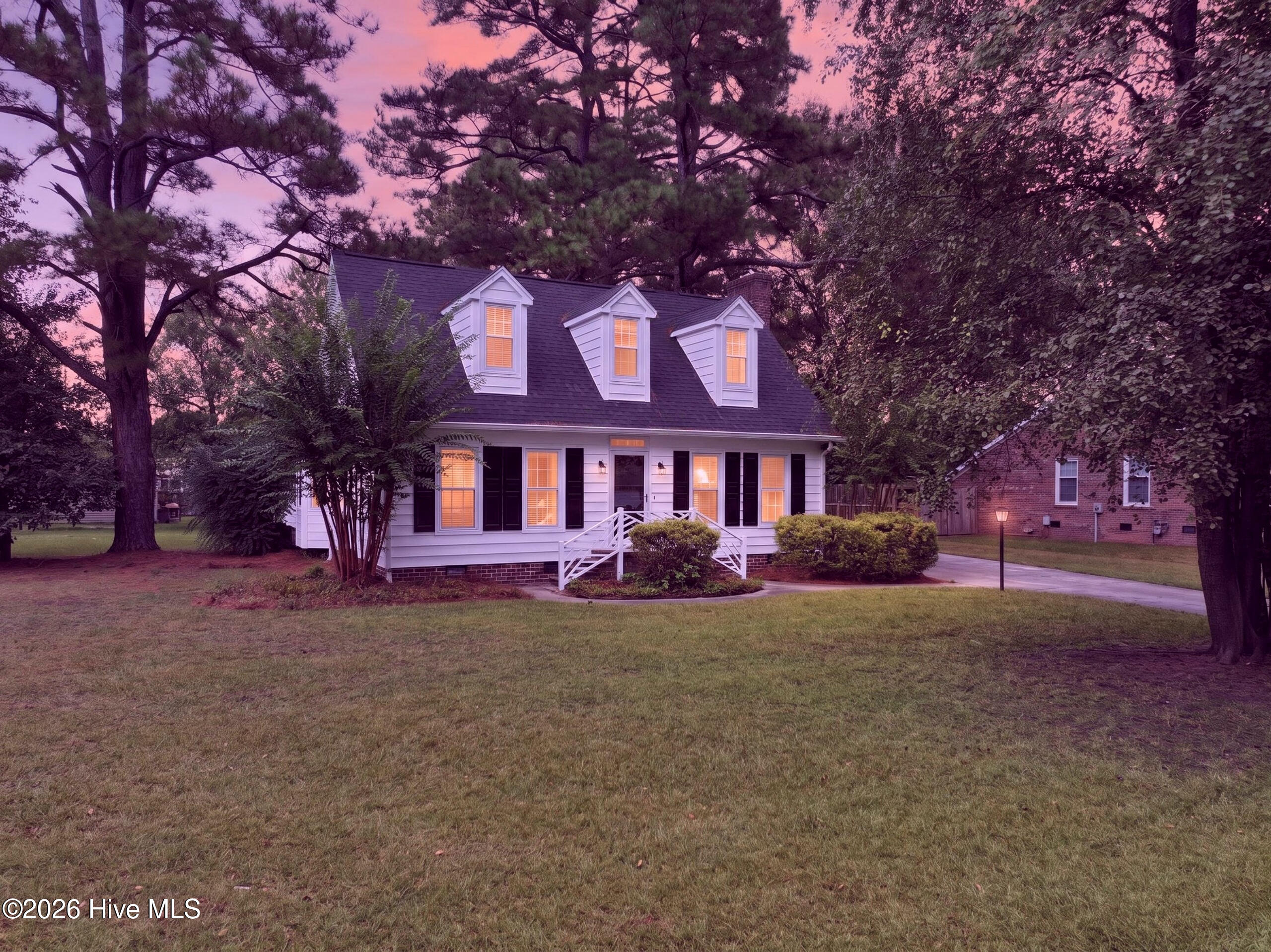 Photo 2 of Single family home for sale at 222 Beth St, Greenville, NC 27858 | MLS# 100613222 | Listing updated on 2026-10-29