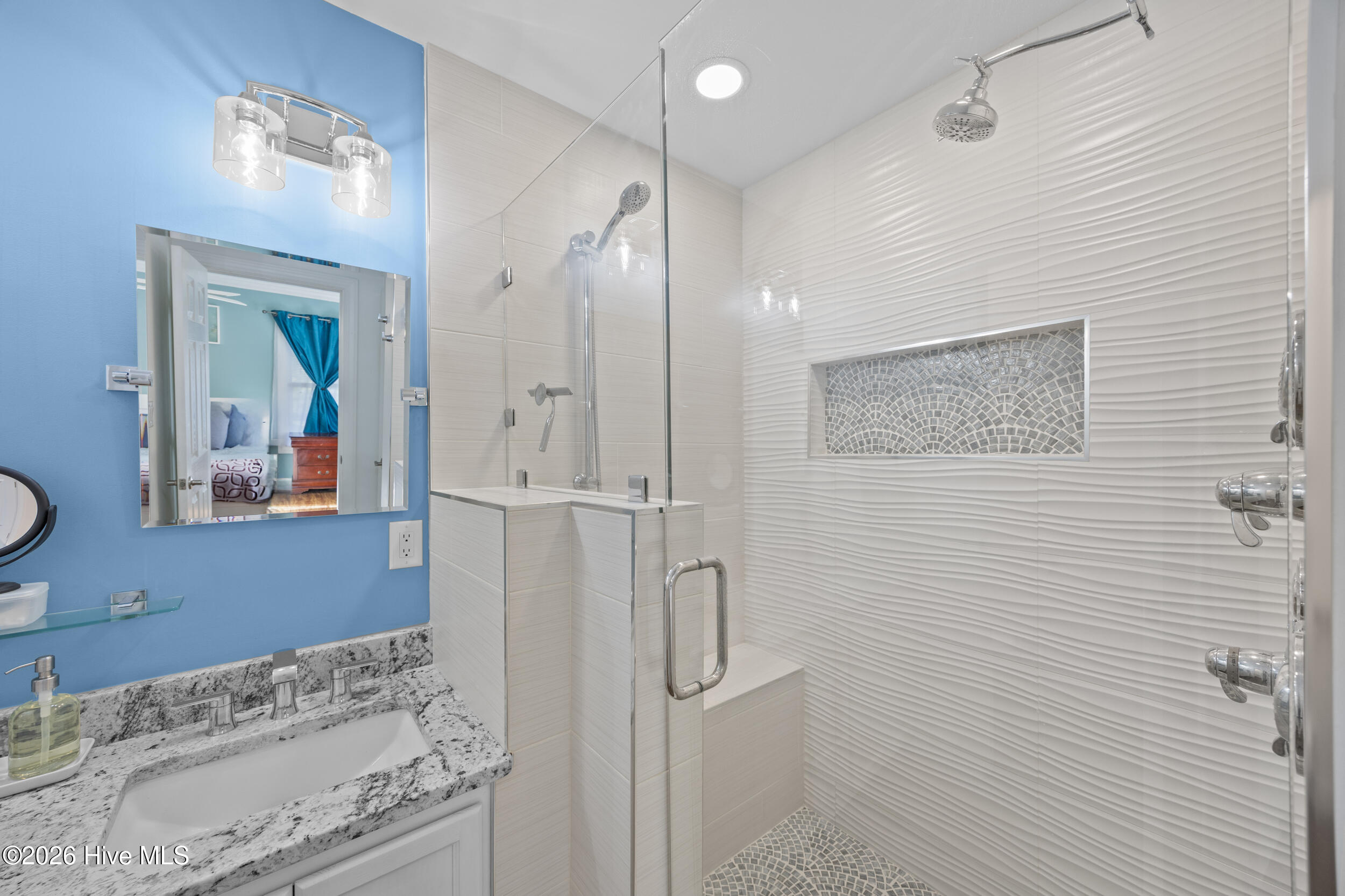 100567531 | Photo 27