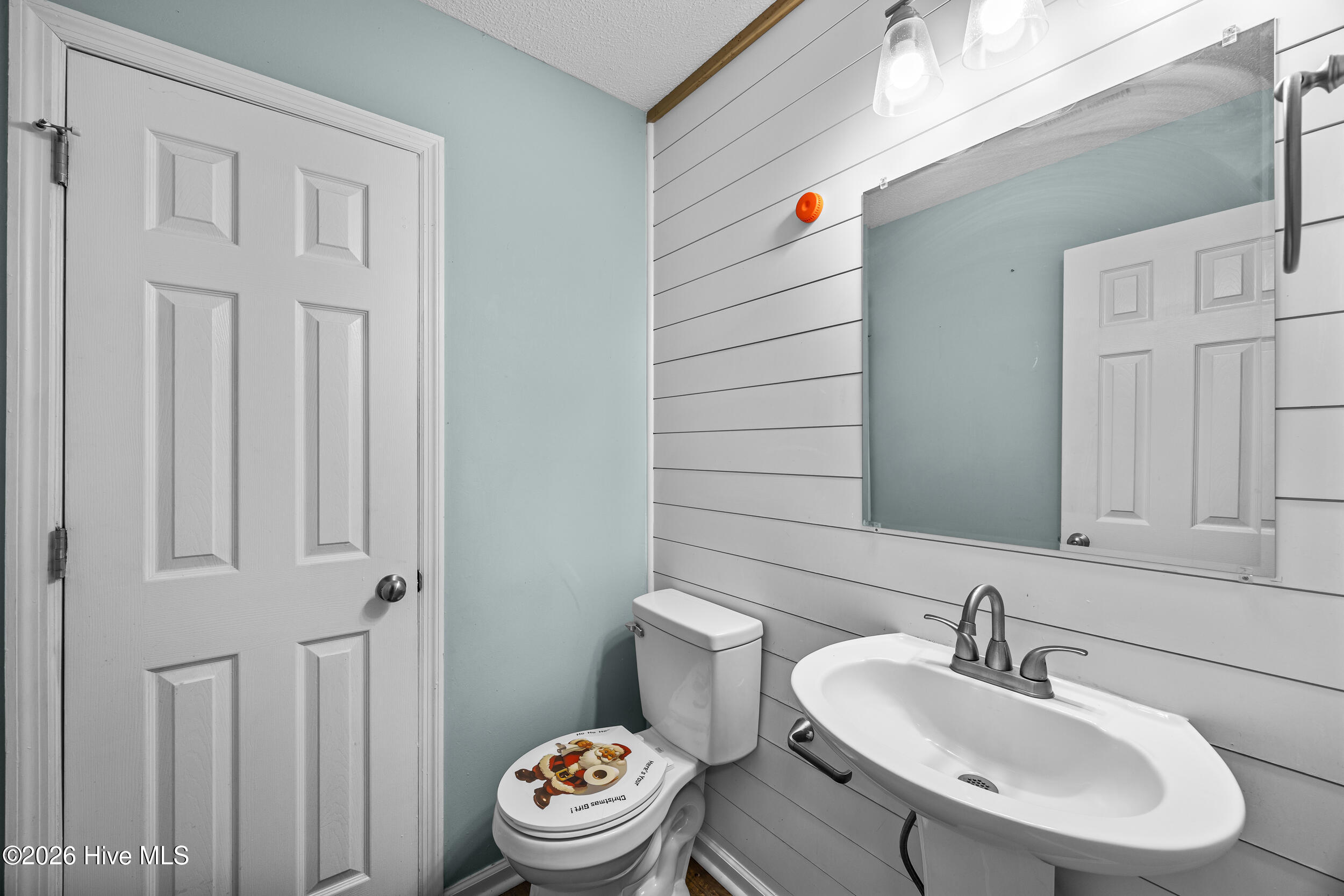 100557892 | Photo 10