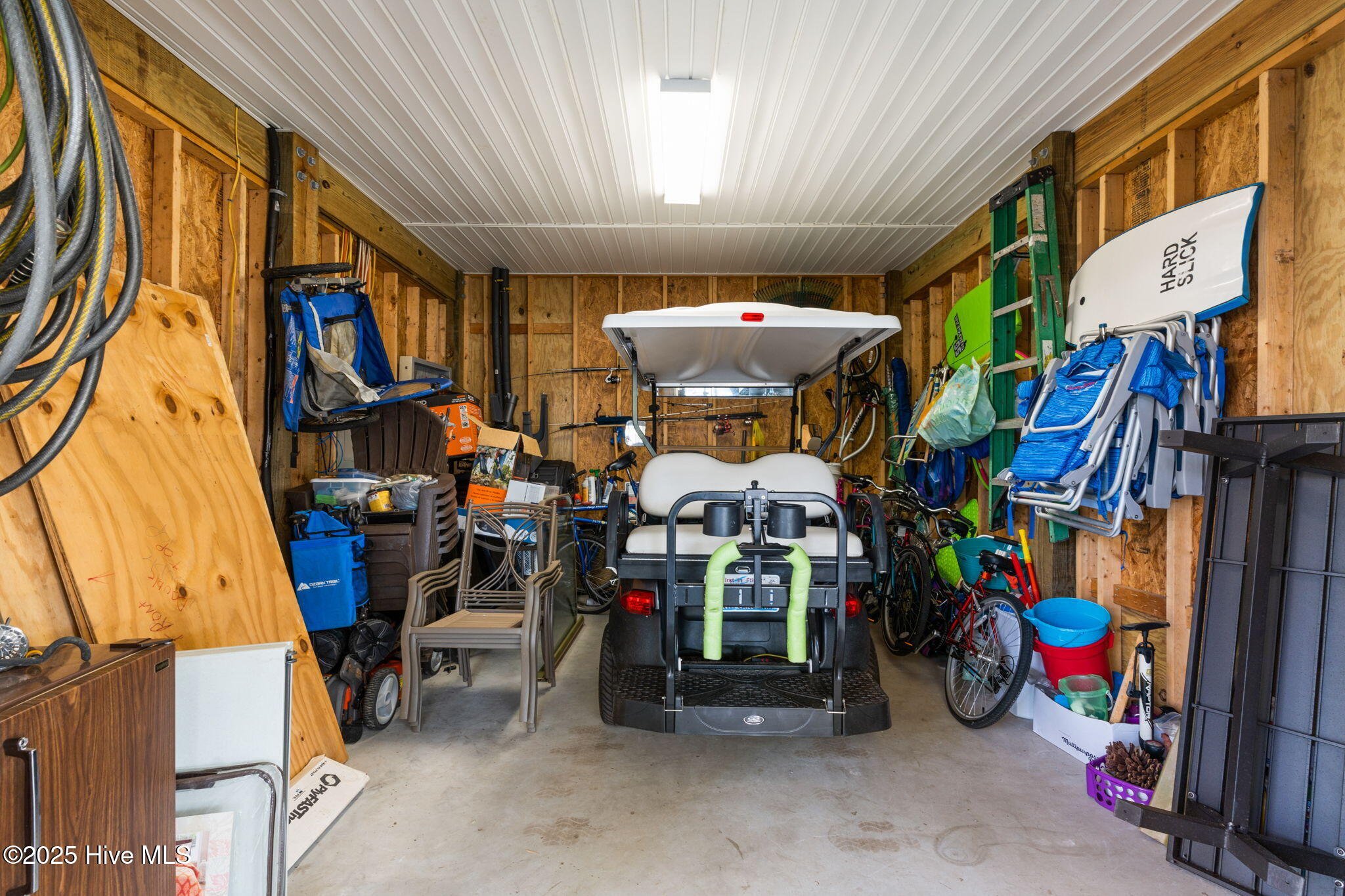 100546852 | Photo 39