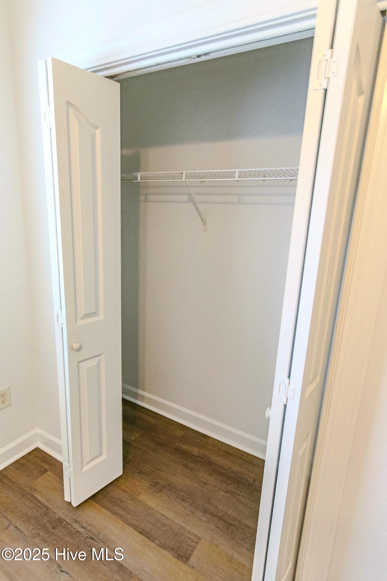 100525378 | Photo 38