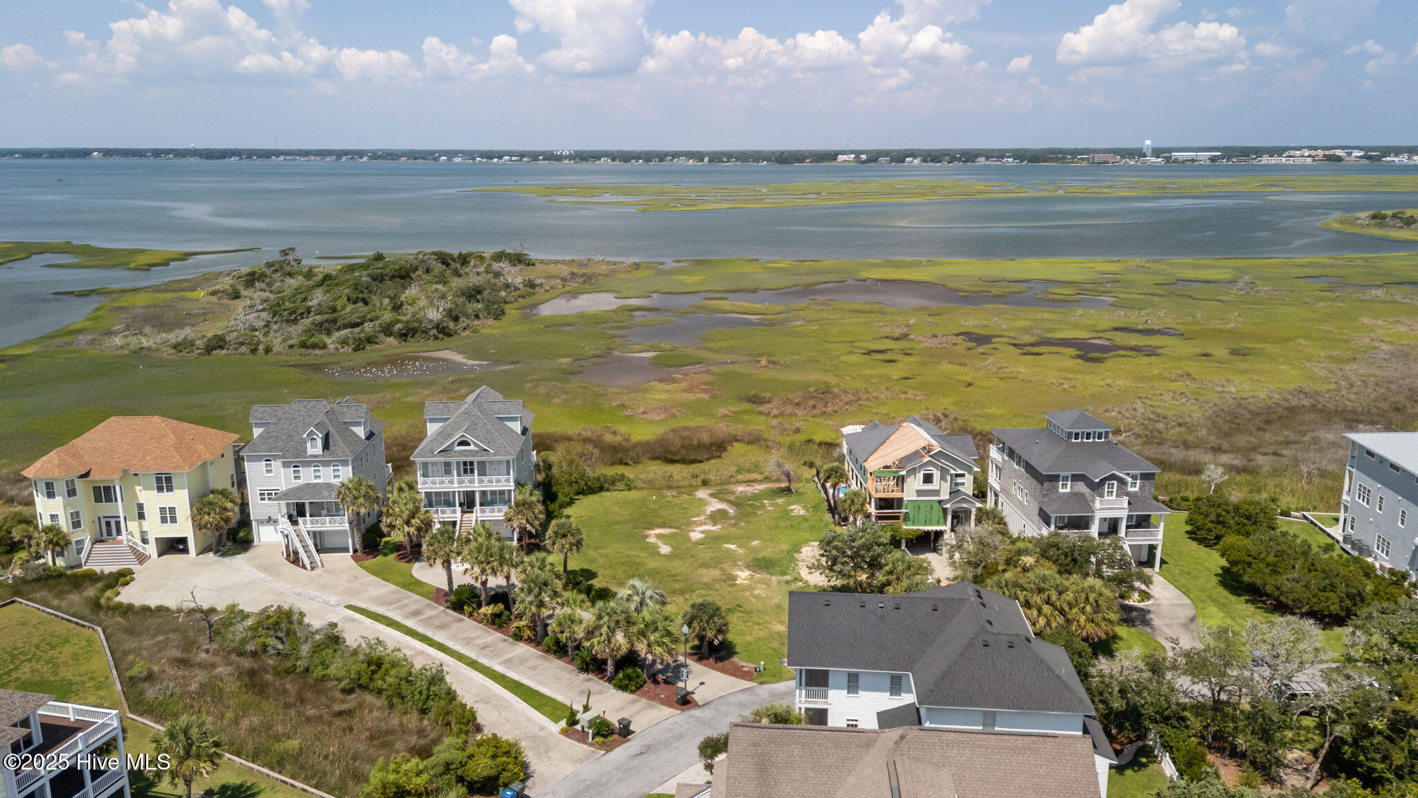 123 & 125 Coral Bay Court,Atlantic Beach