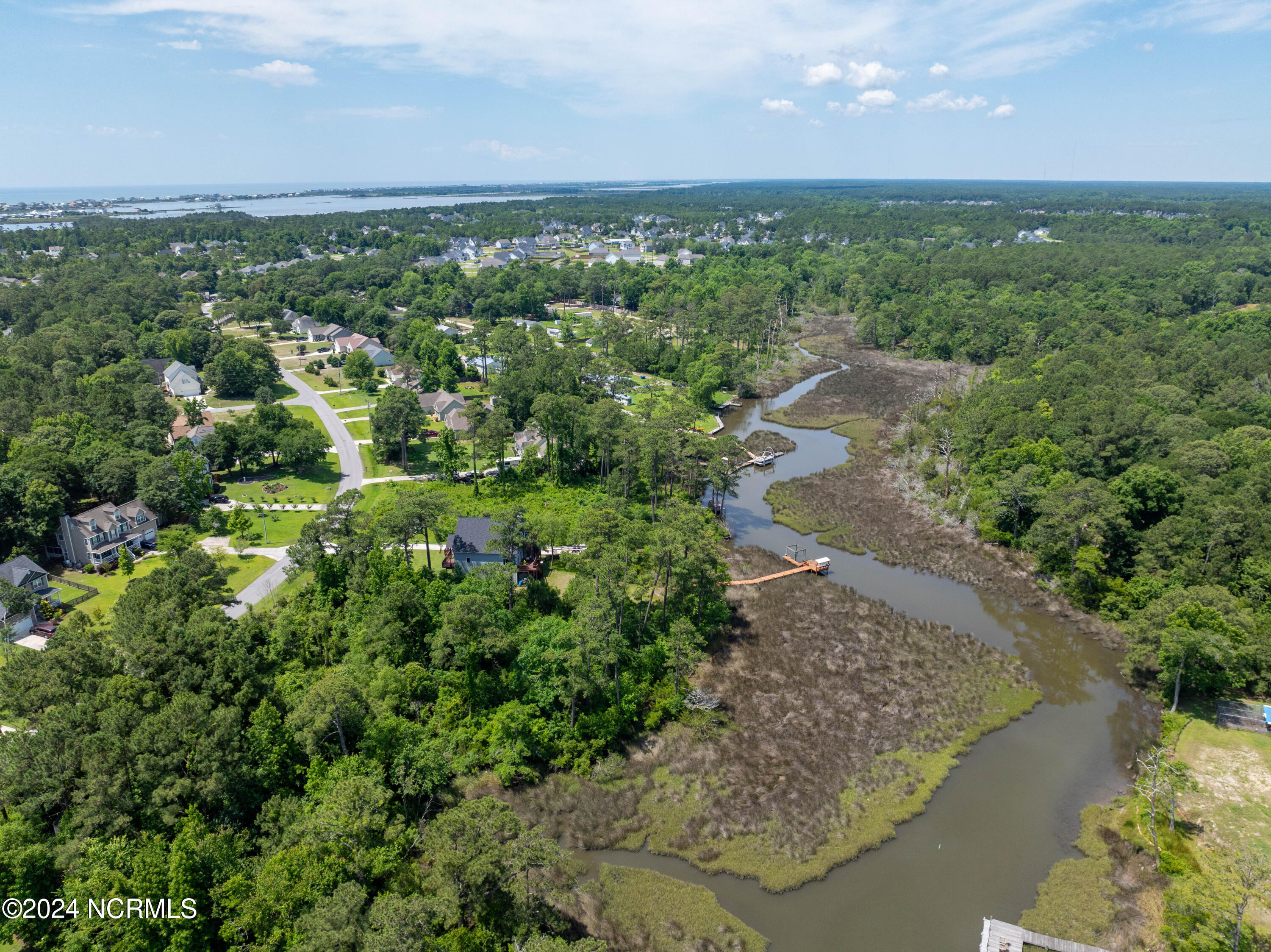 100559086 | Photo 23