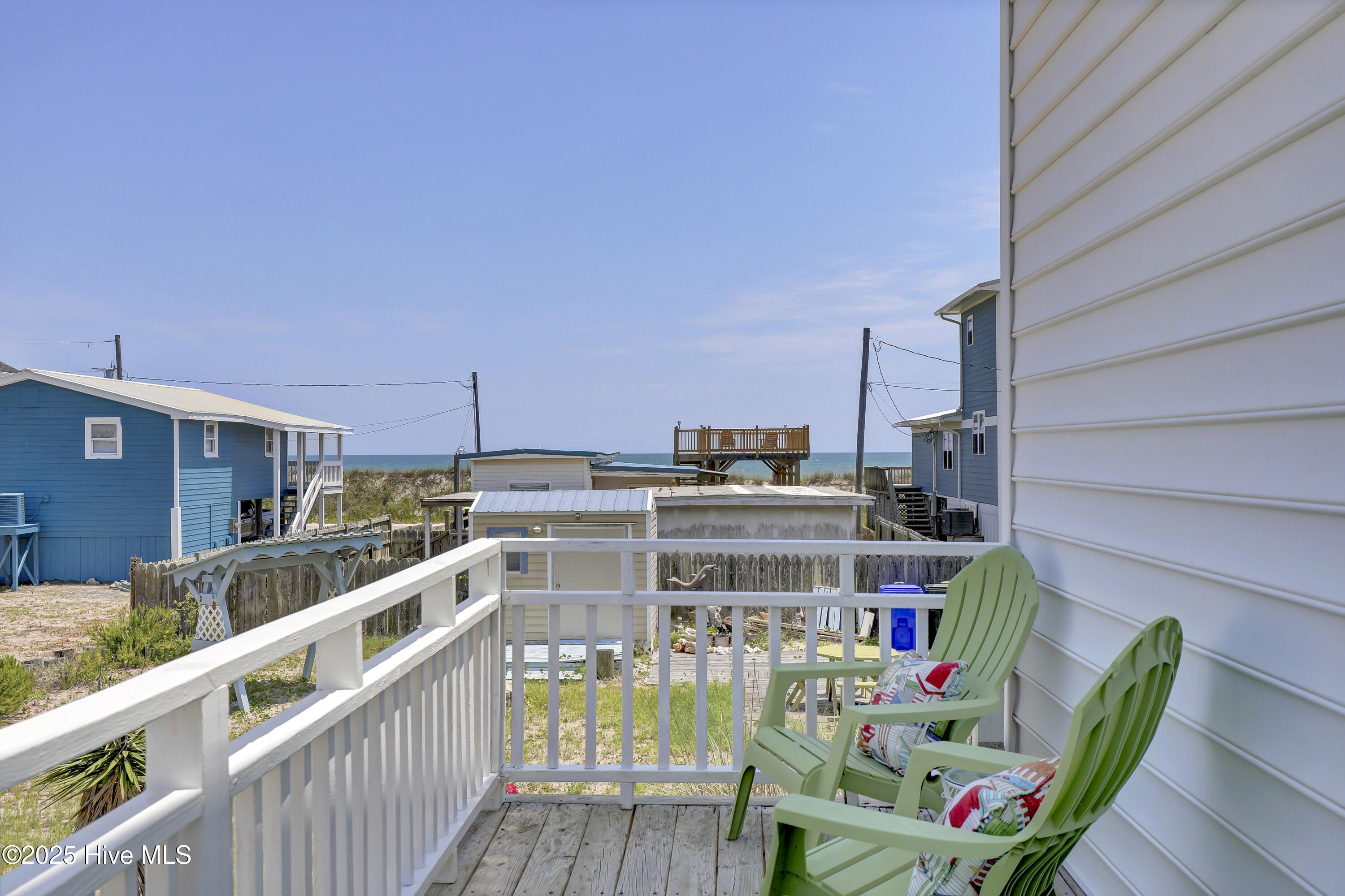 100562583 | Photo 15