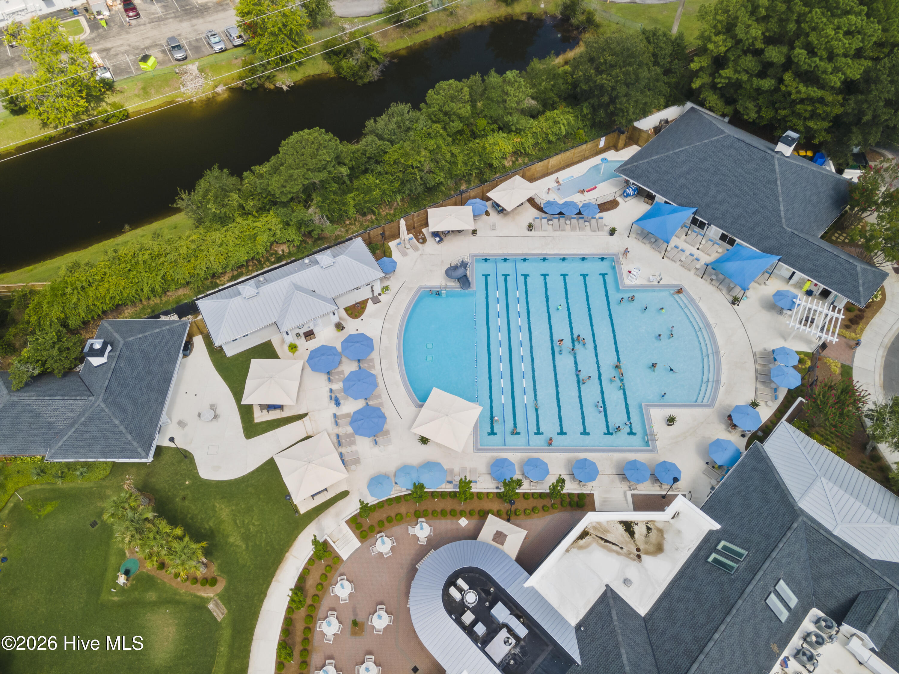 100561929 | Photo 29