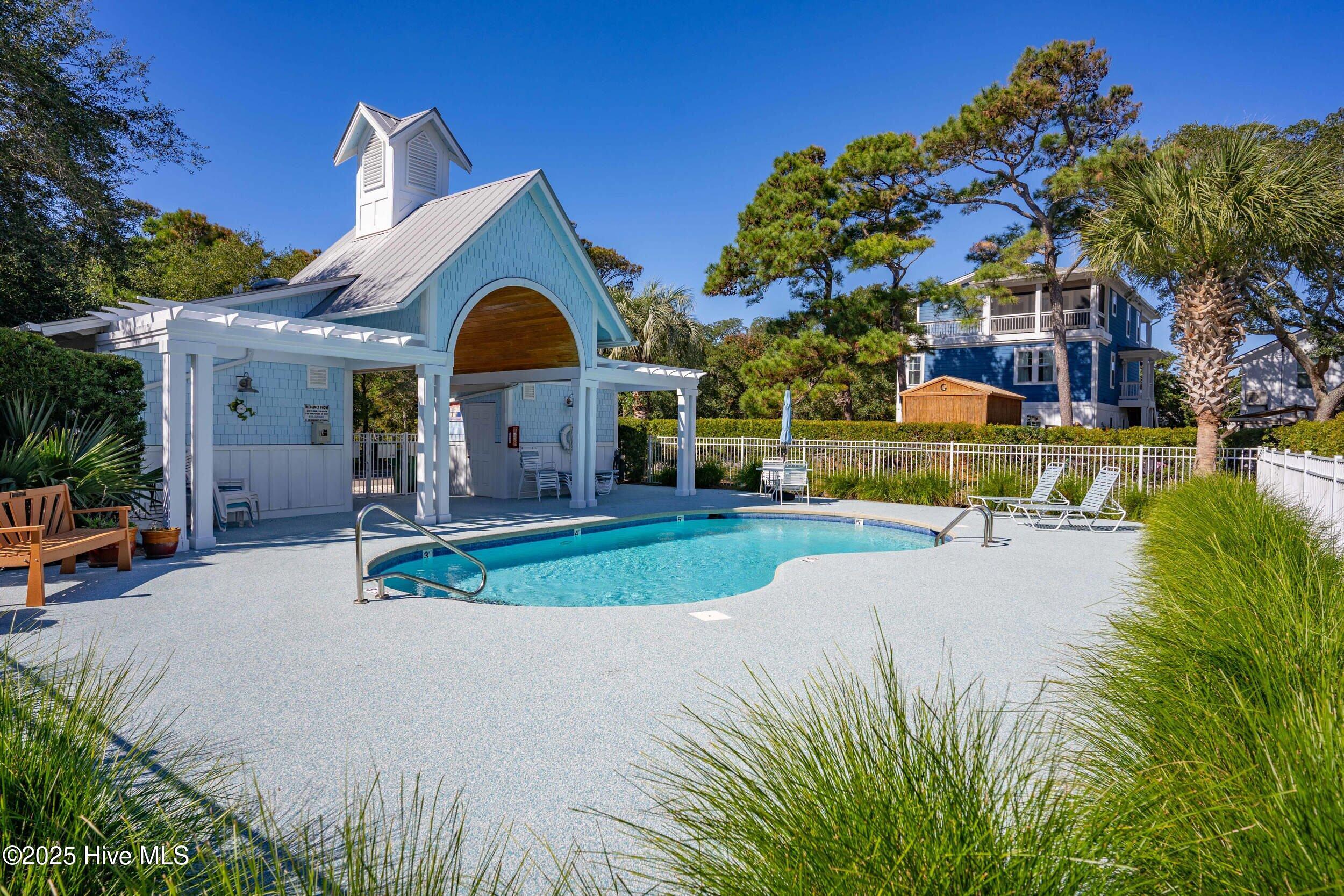 100554501 | Photo 11