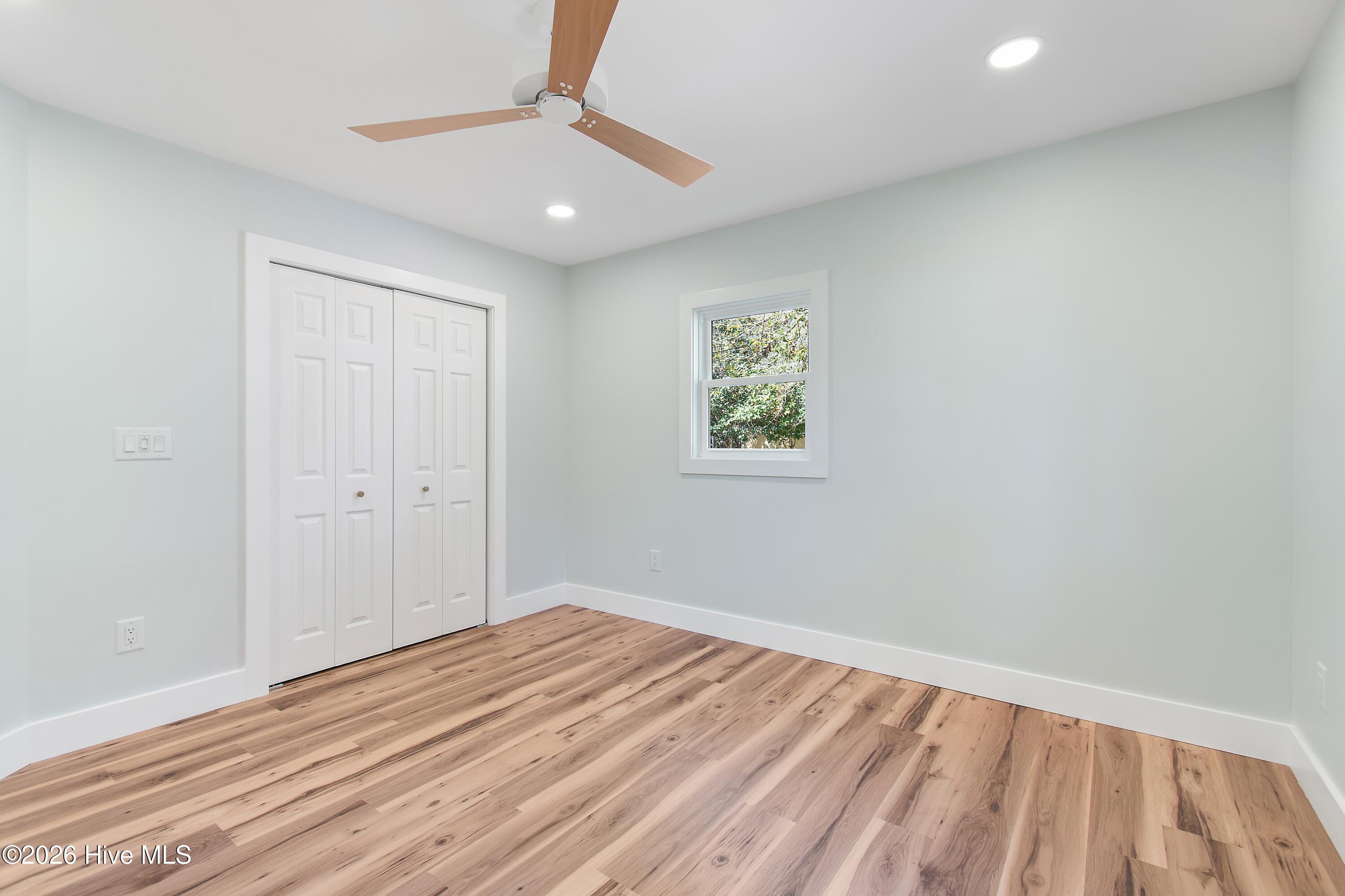 100564131 | Photo 26