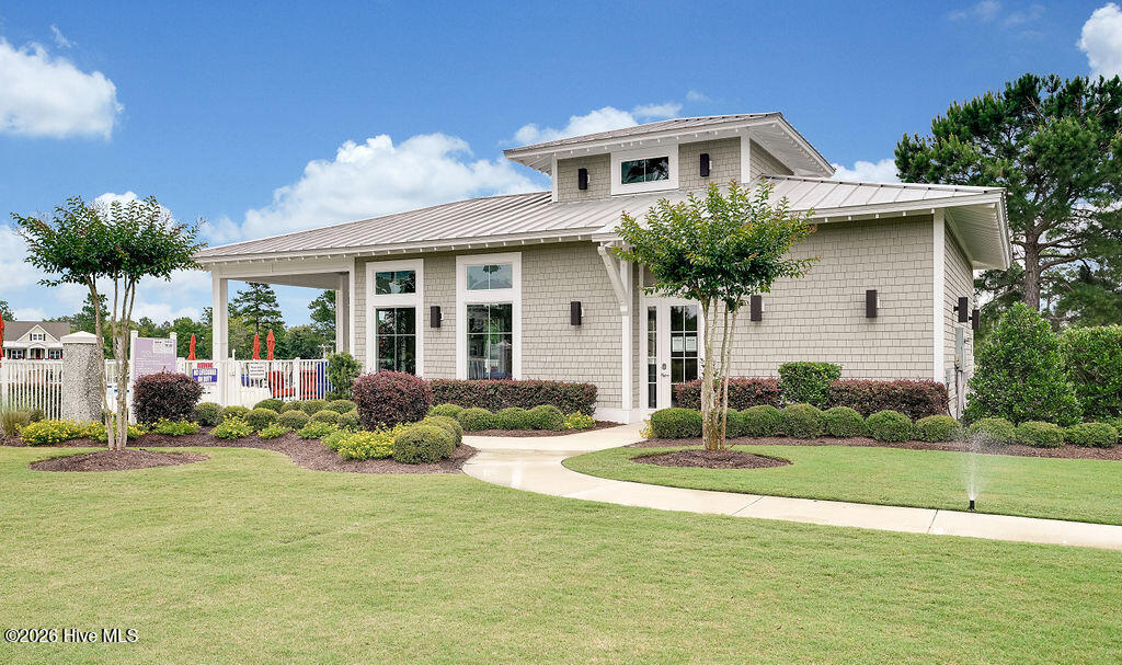 100564545 | Photo 94