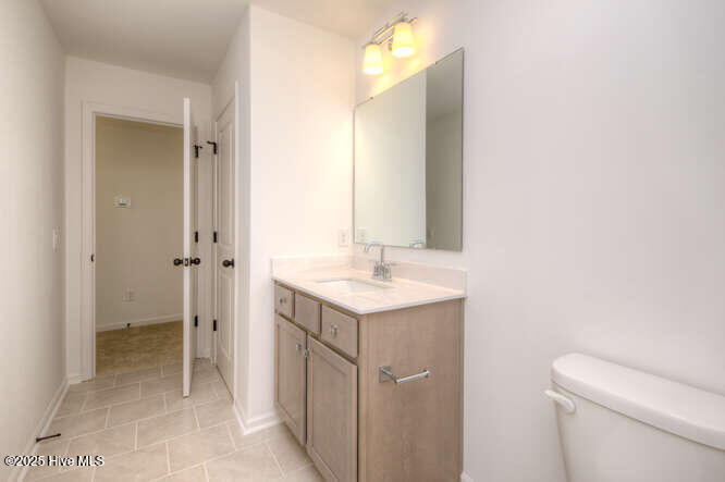 100527327 | Photo 40