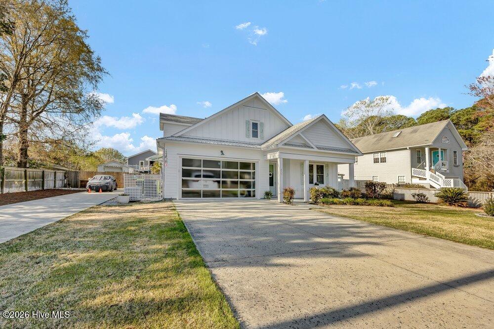 100561584 | Photo 42