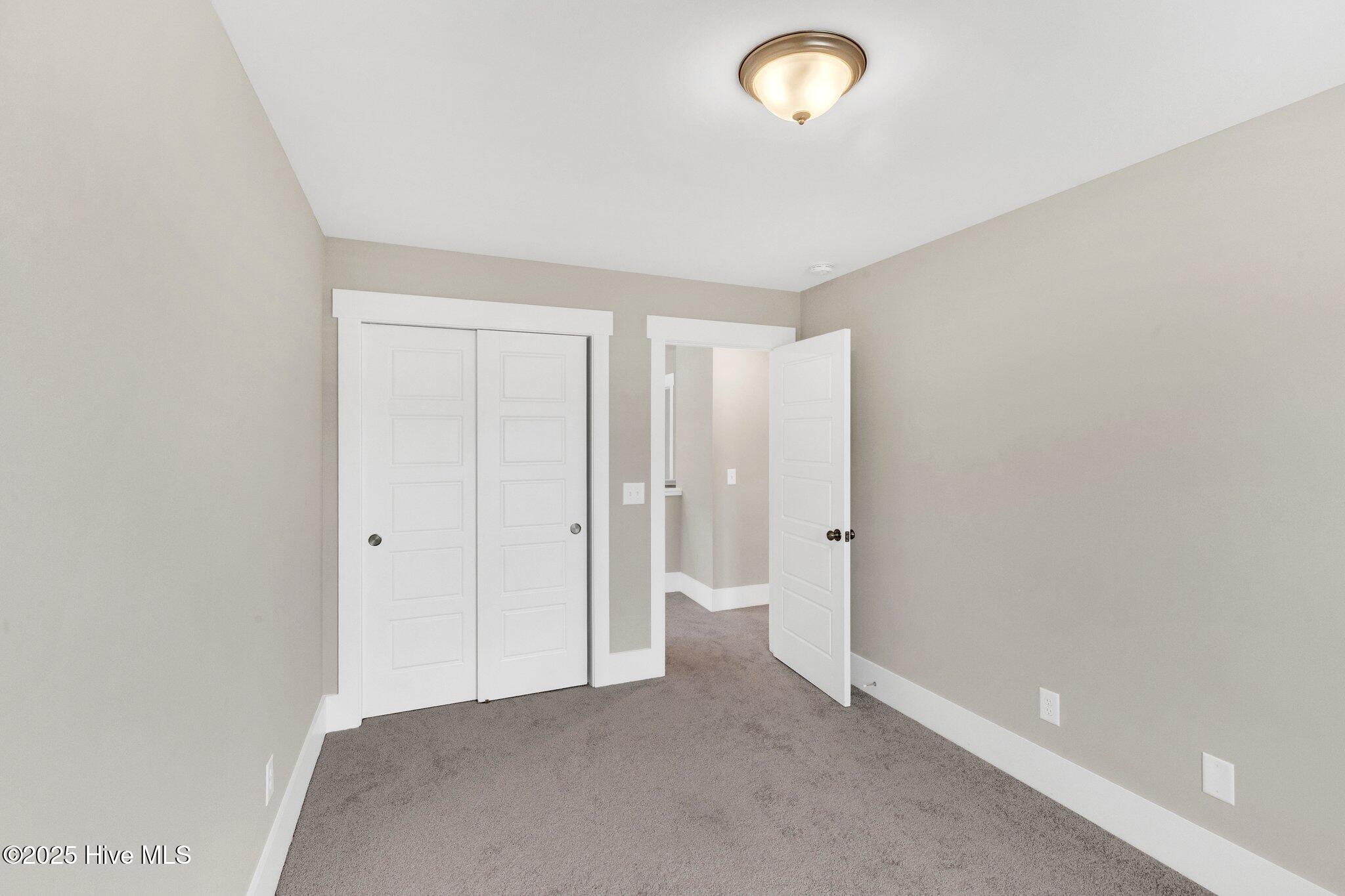 100515824 | Photo 19