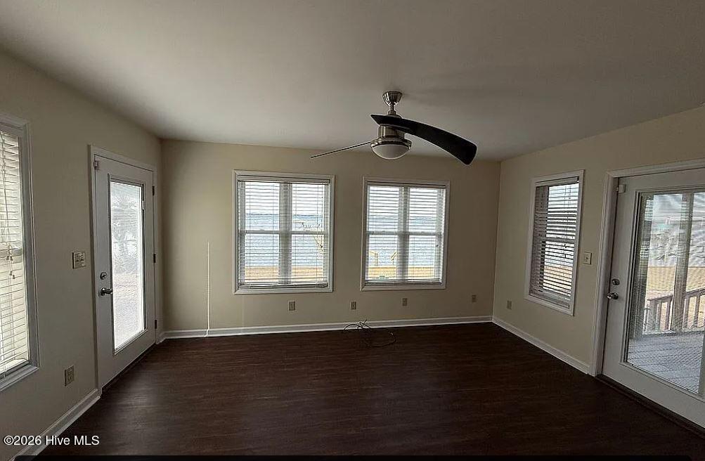 100561136 | Photo 34