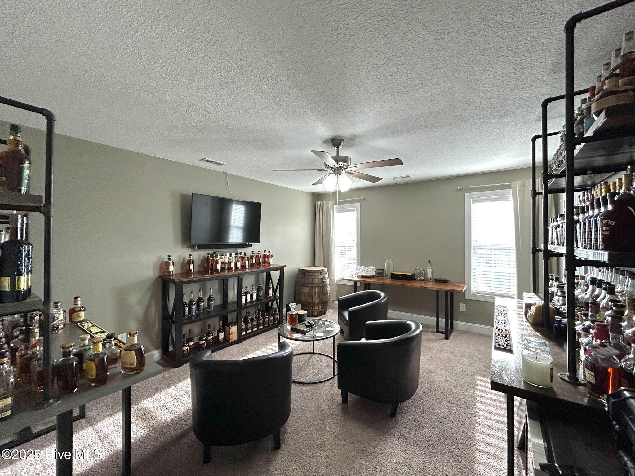 100545888 | Photo 47