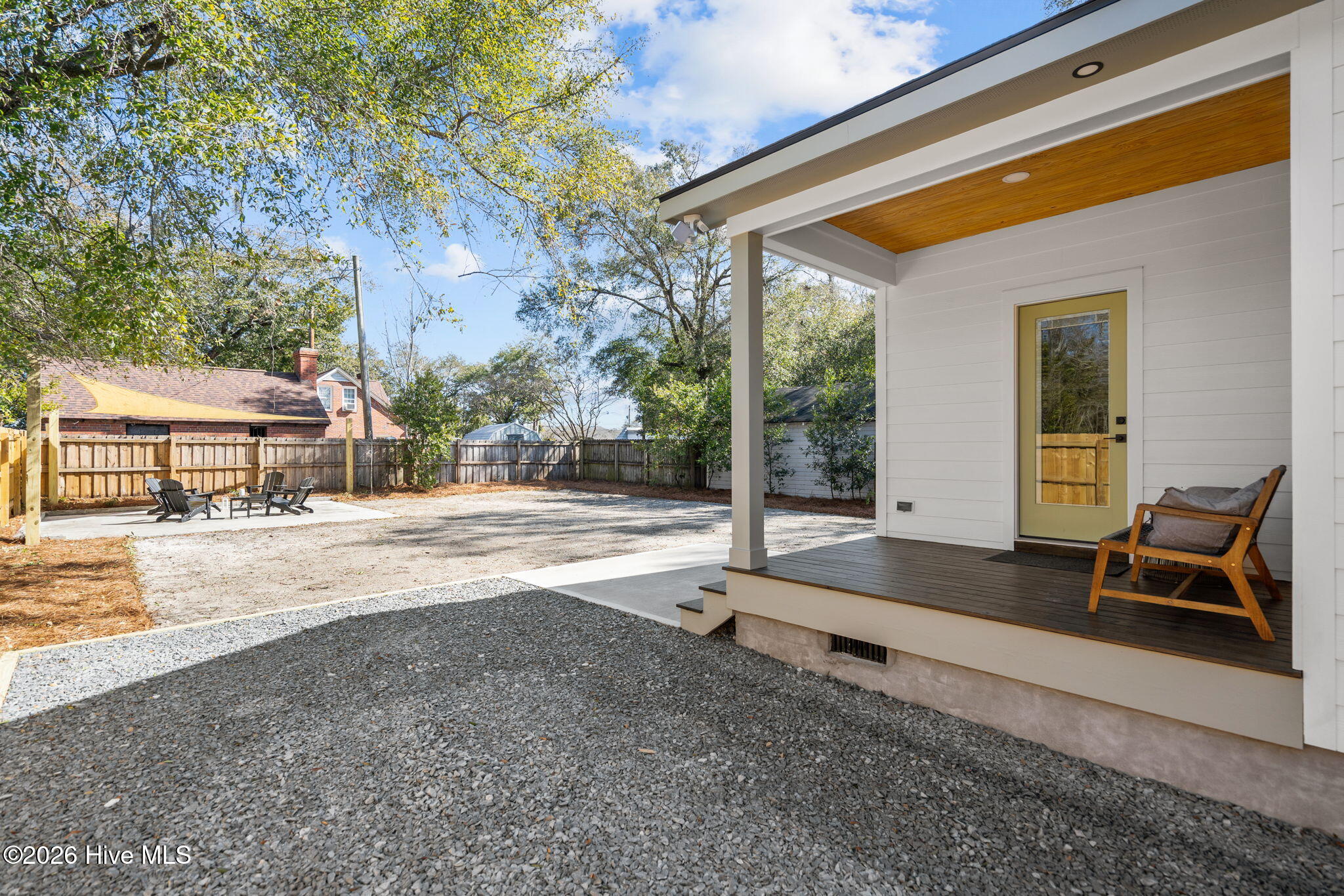 100553901 | Photo 38