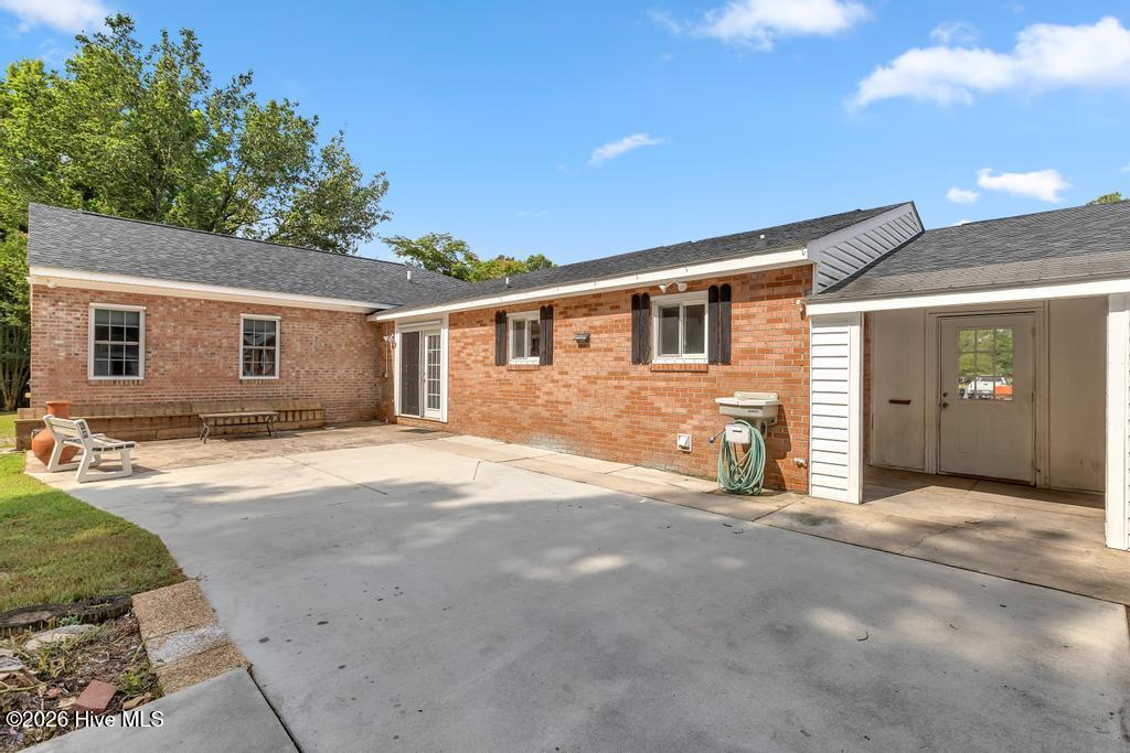 100551795 | Photo 24