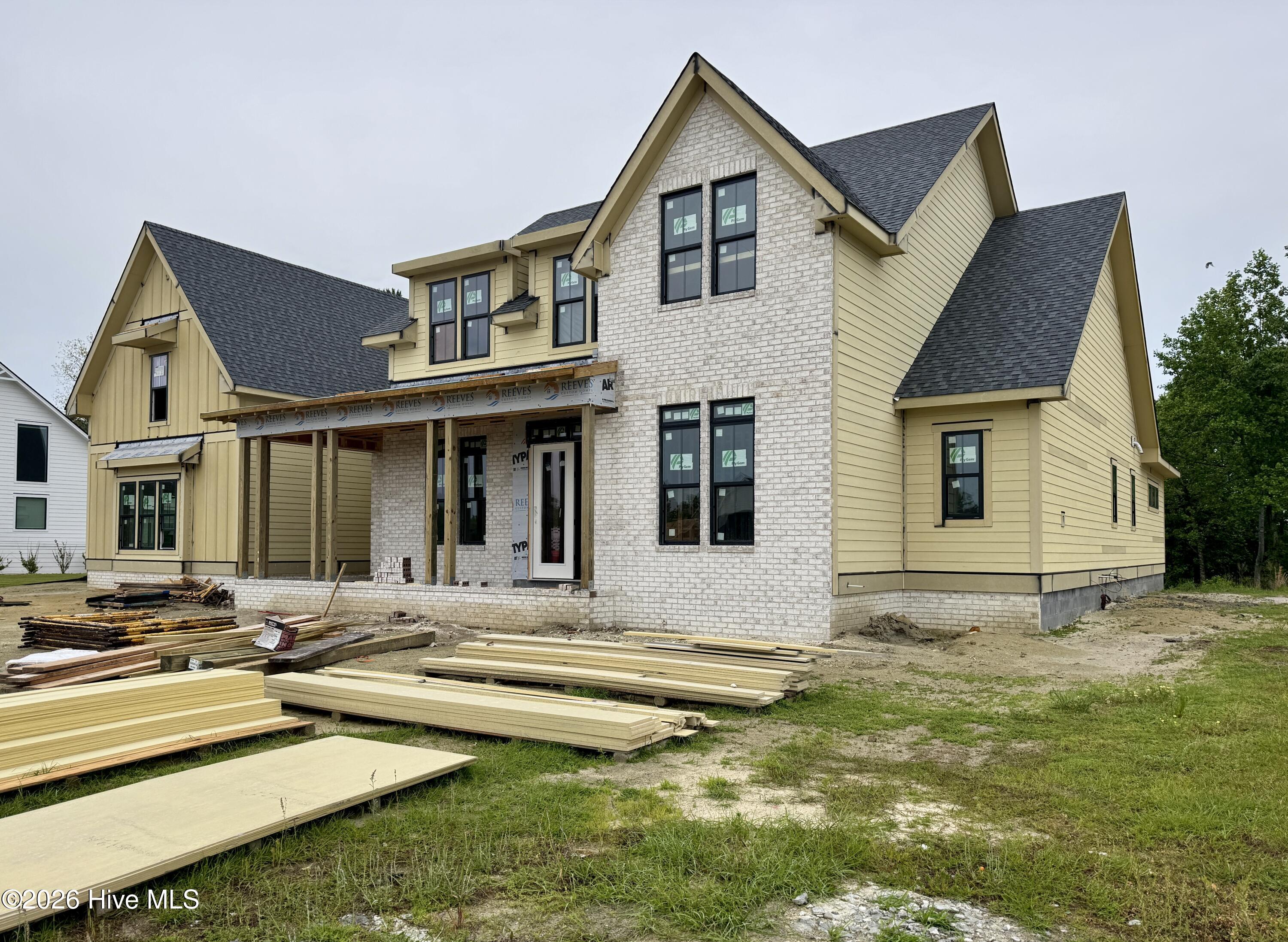 100570652 | Photo 10