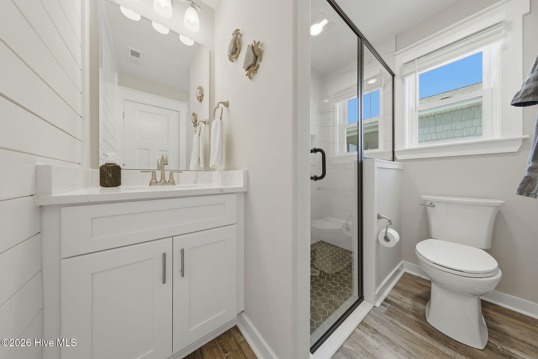 100559118 | Photo 49