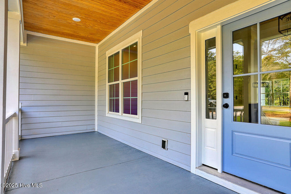 100499257 | Photo 12