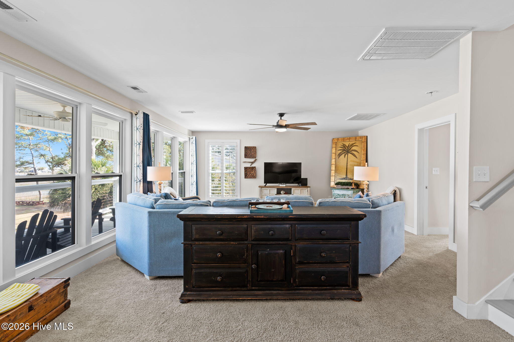 100560331 | Photo 16