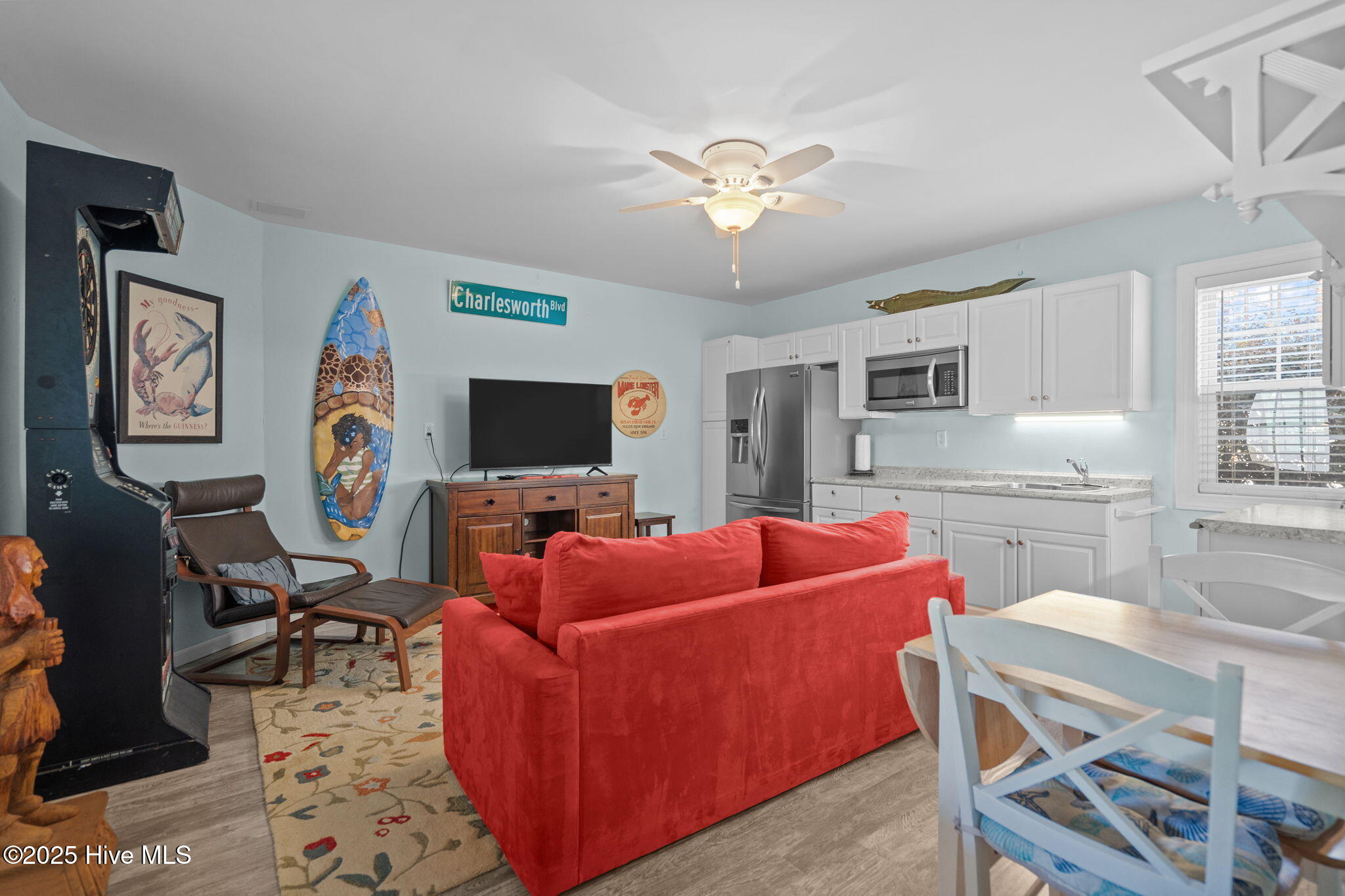 100546584 | Photo 54