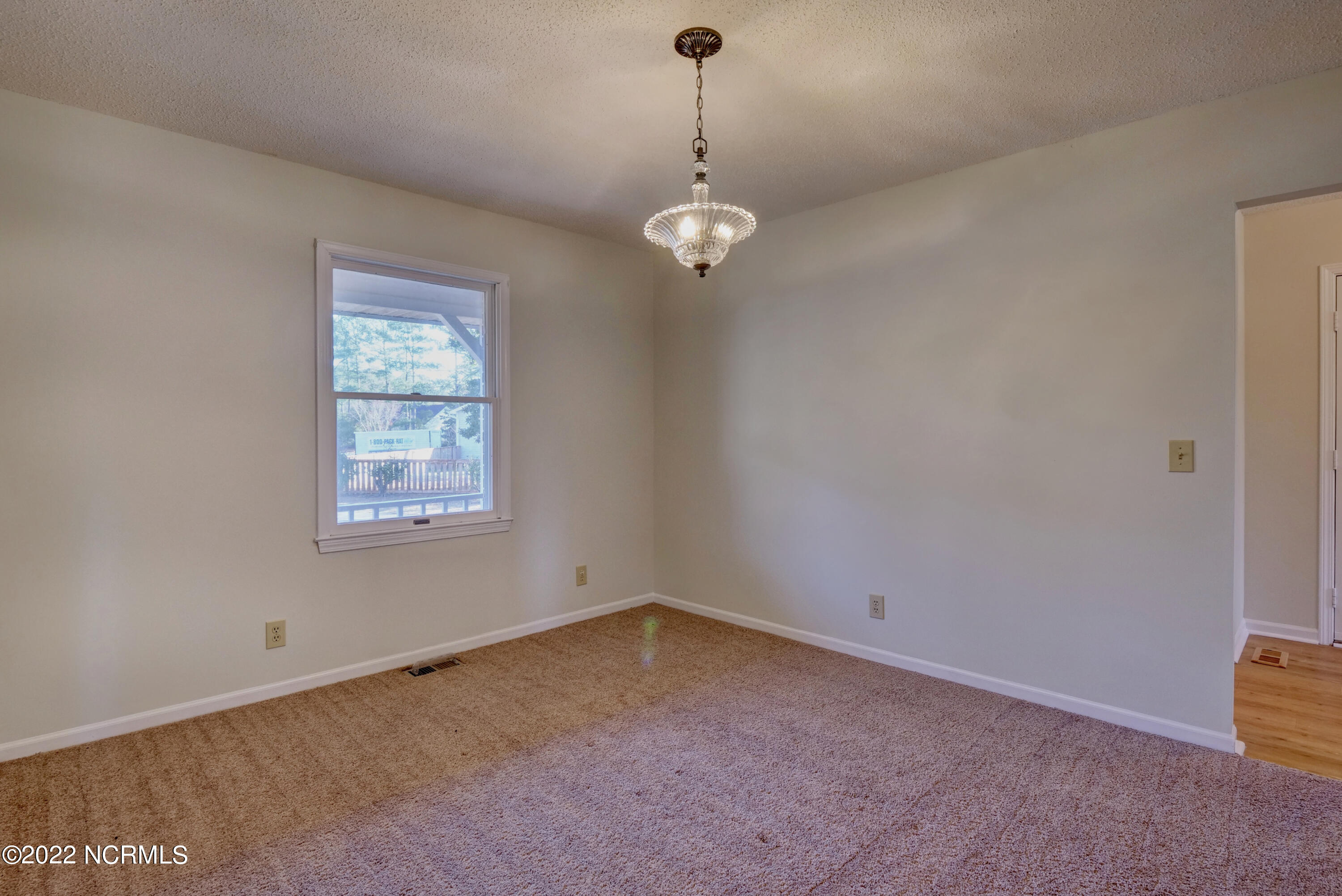 100550204 | Photo 13