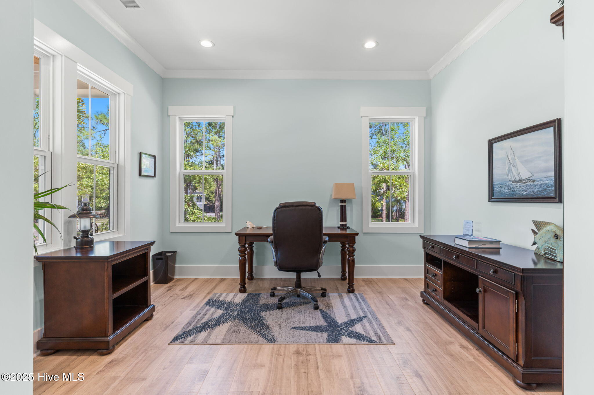 100516887 | Photo 24