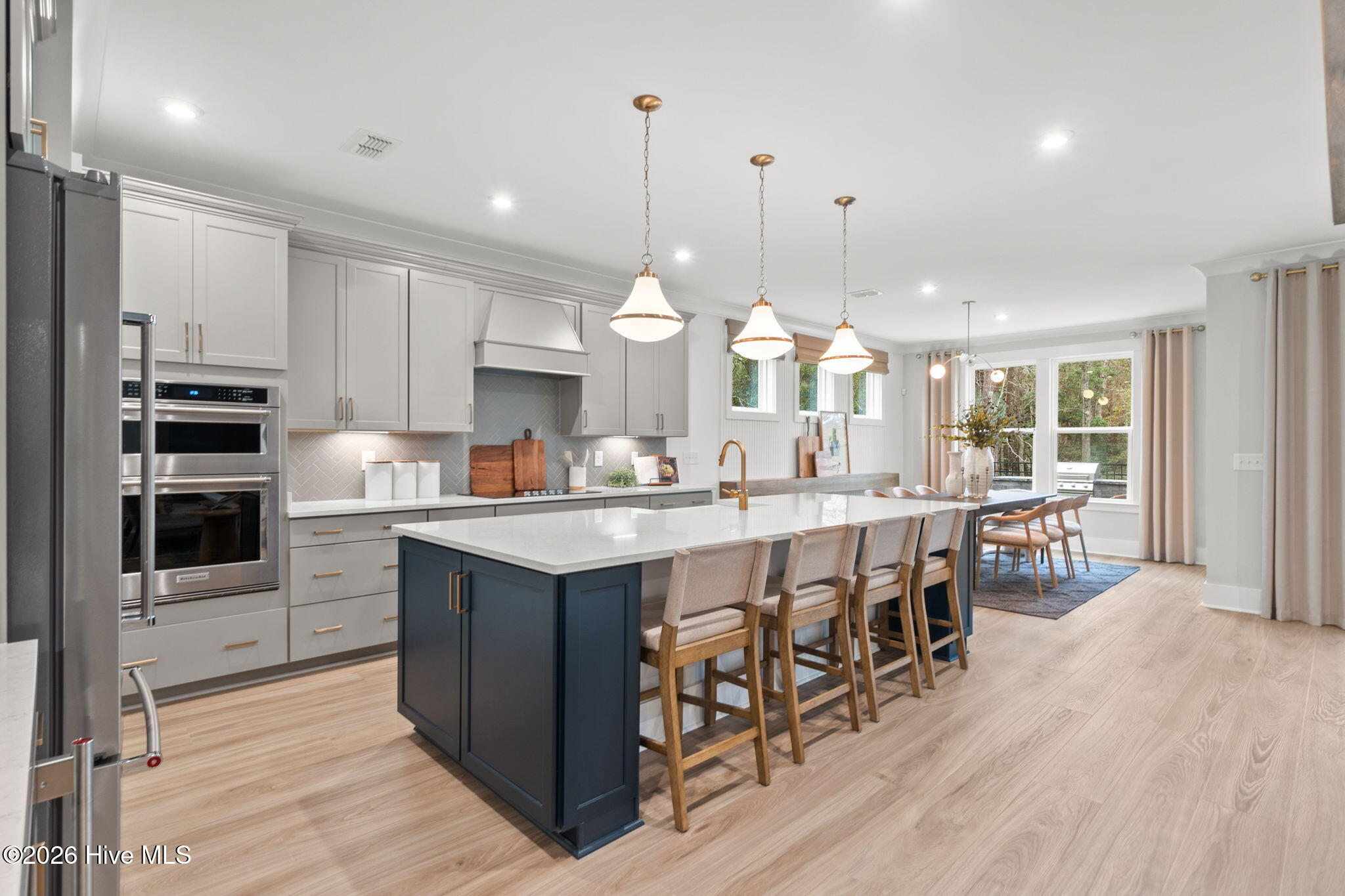 100552049 | Photo 21