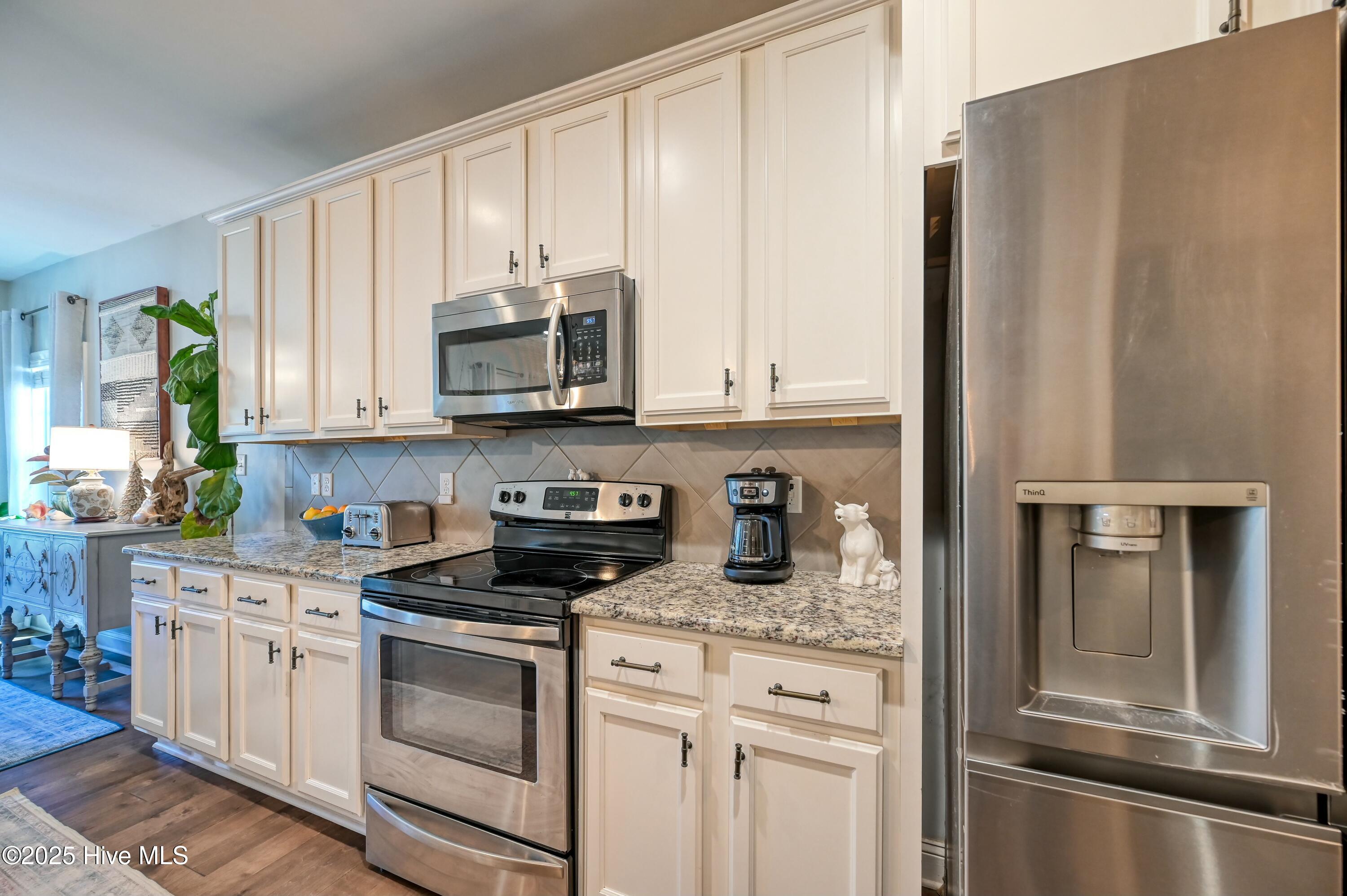 100561132 | Photo 20