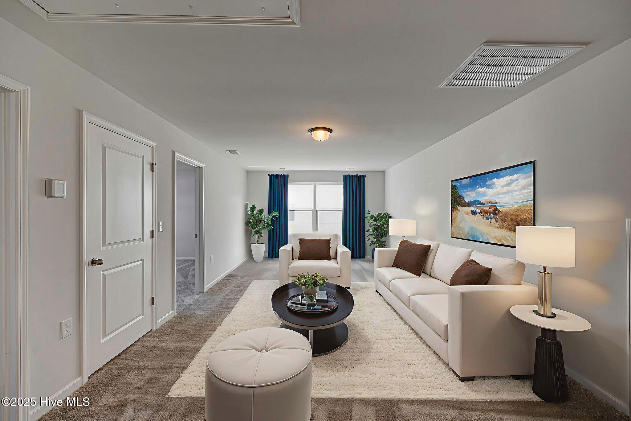 100534106 | Photo 25