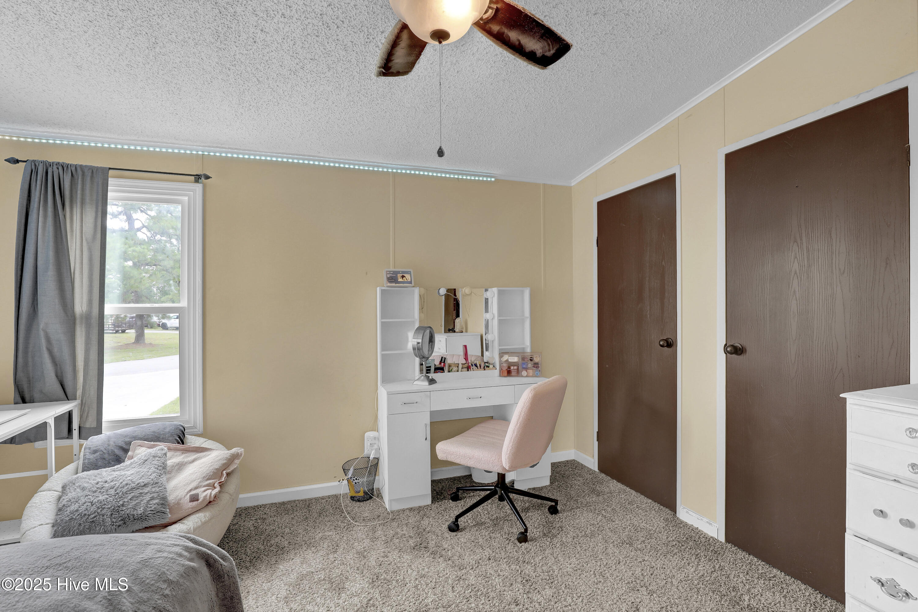 100523647 | Photo 18