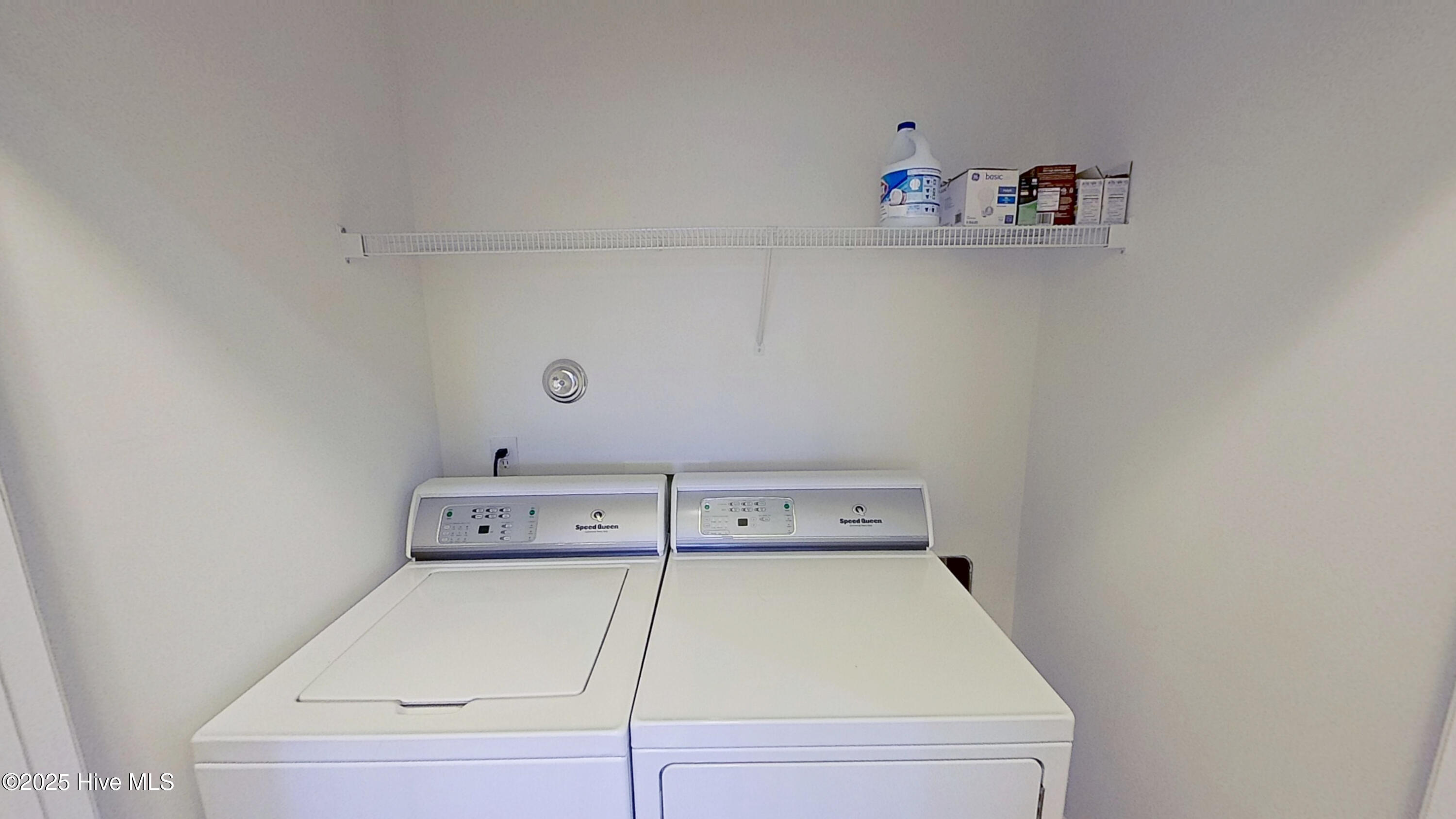 100544480 | Photo 22