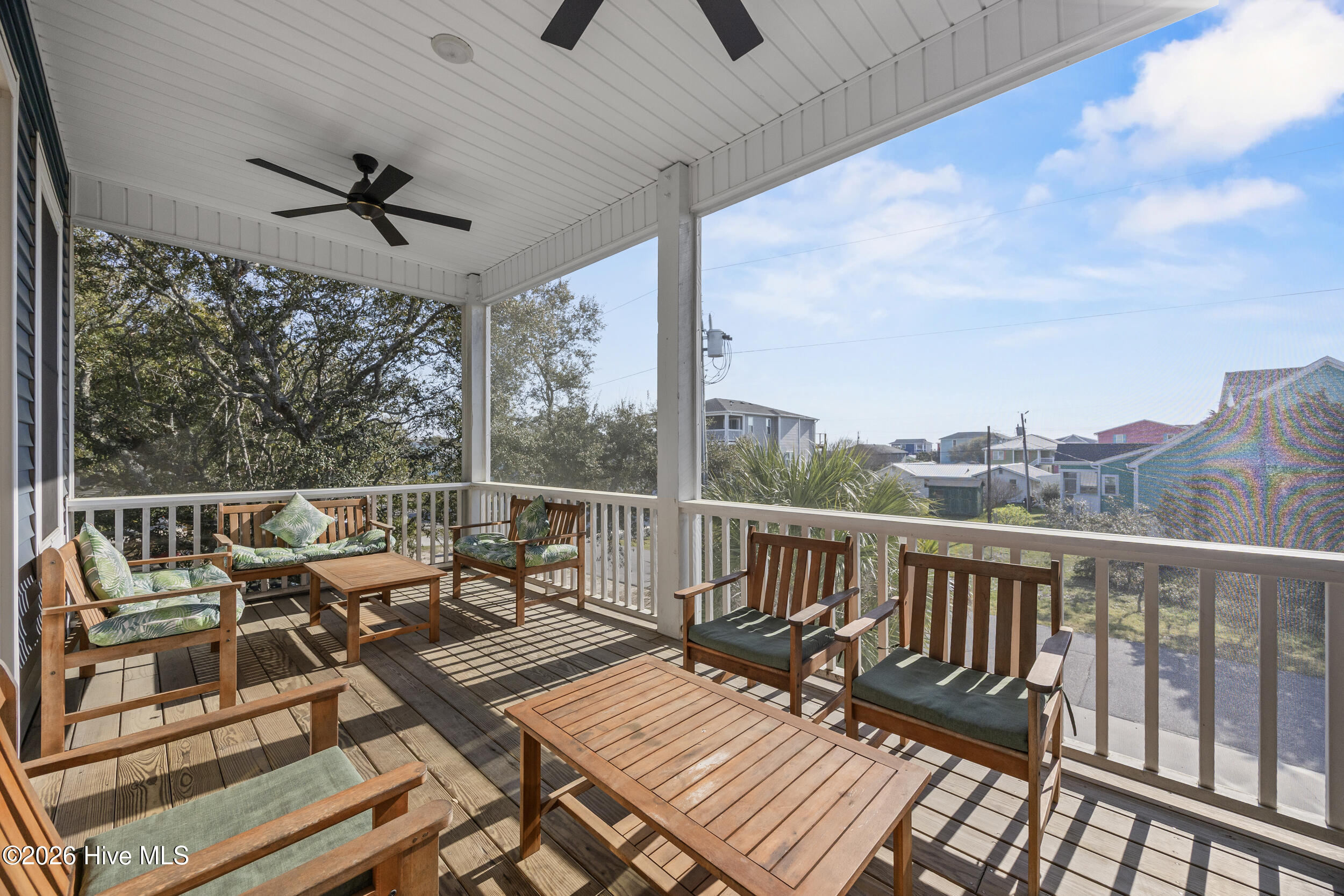 100562655 | Photo 45