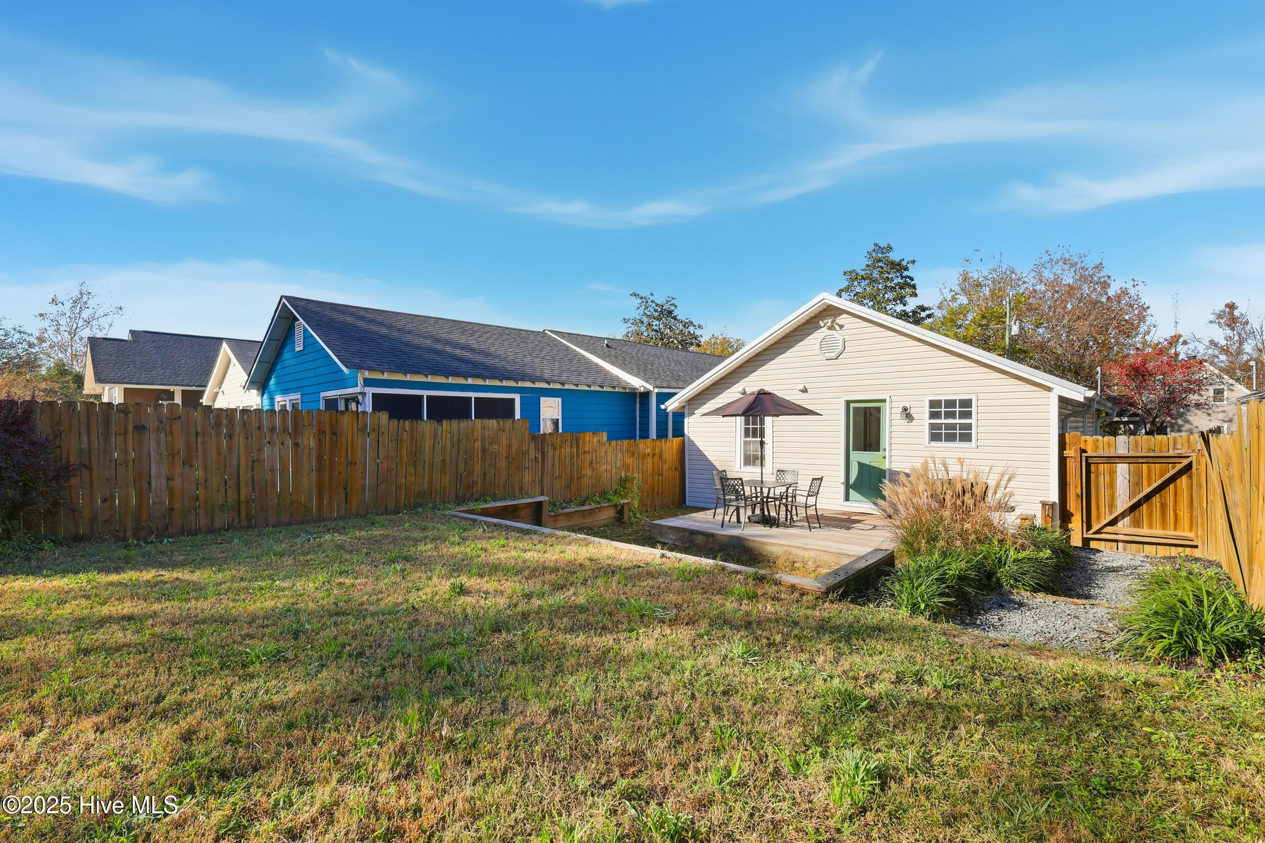 100544861 | Photo 29