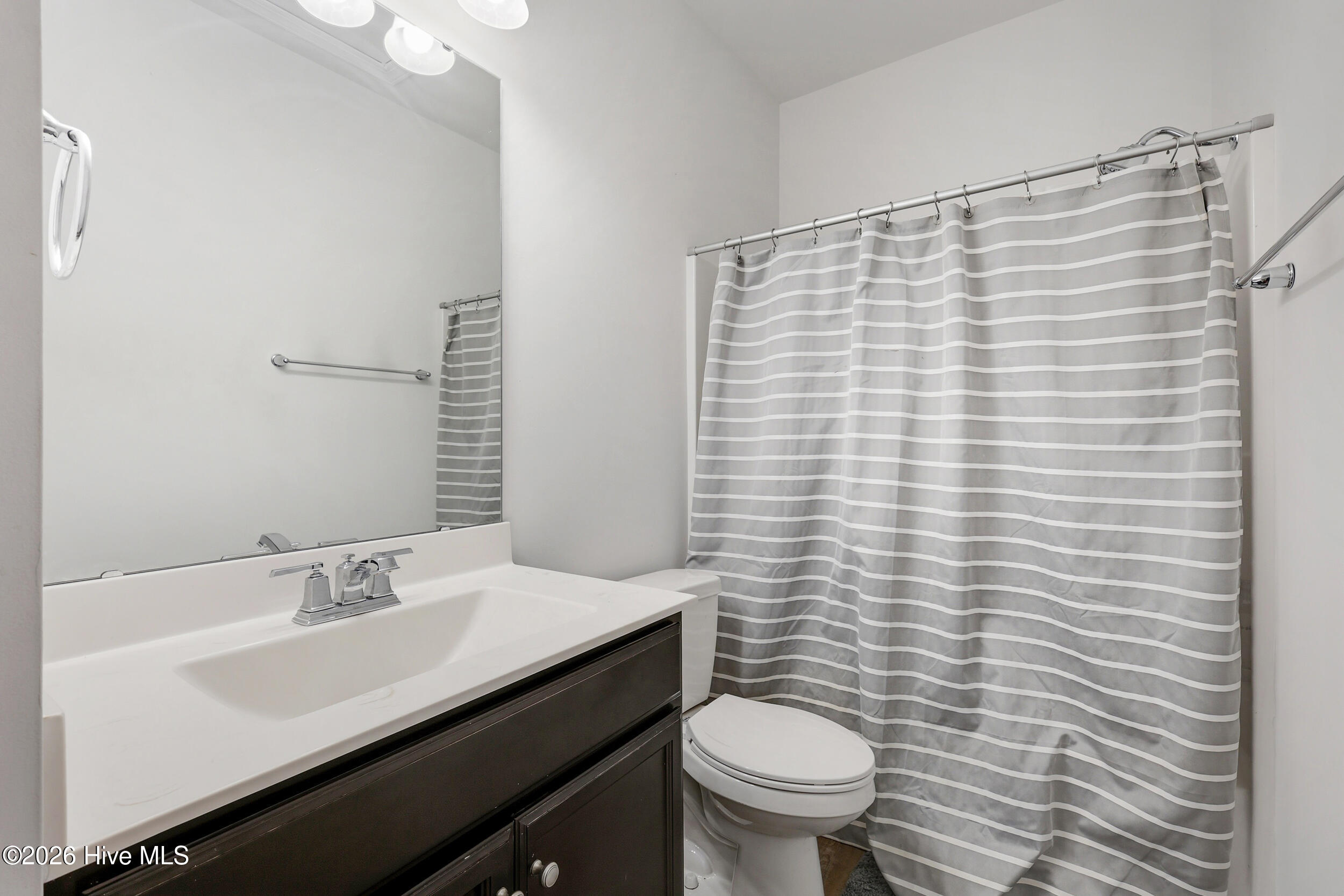 100566904 | Photo 41