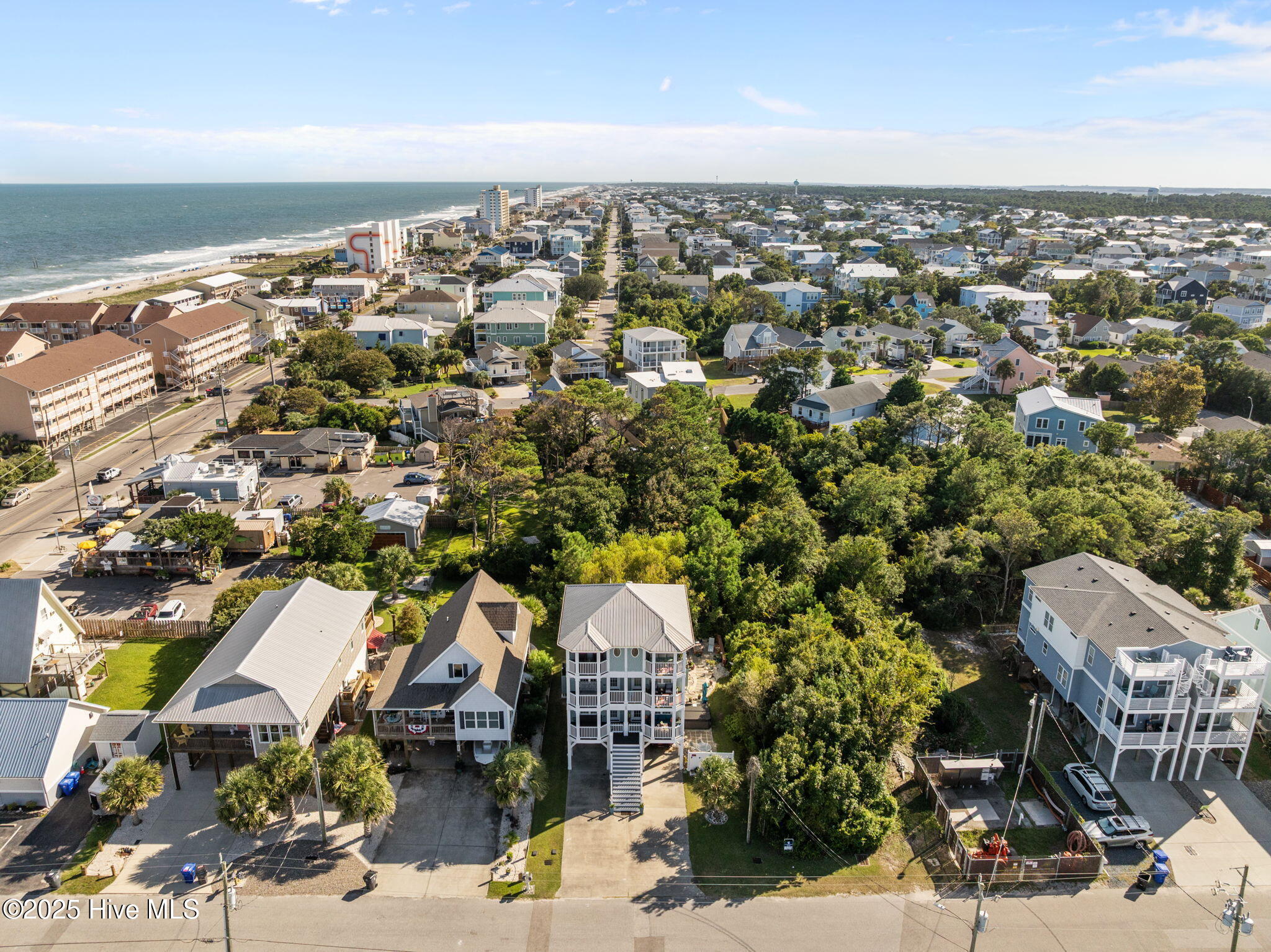 100528642 | Photo 51