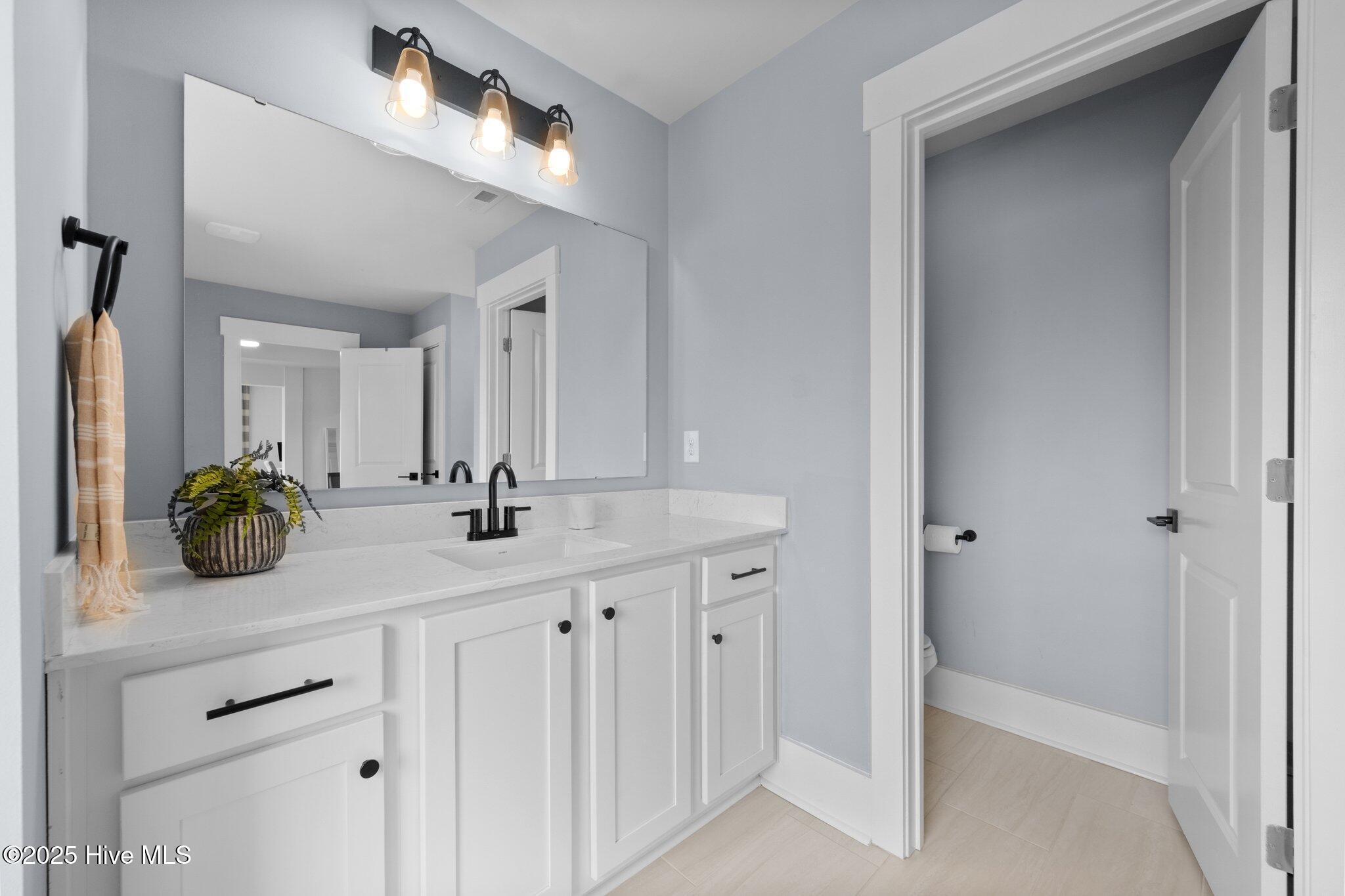 100540607 | Photo 27