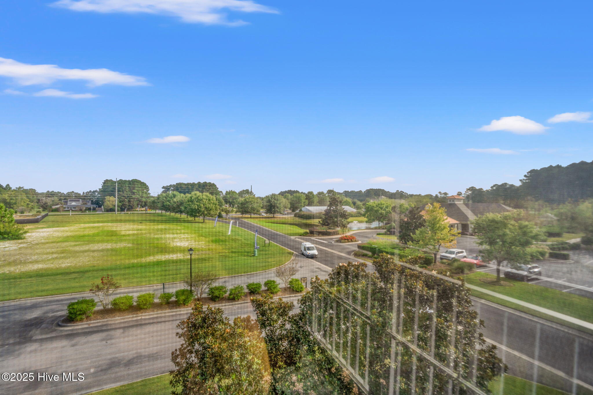 100532039 | Photo 21