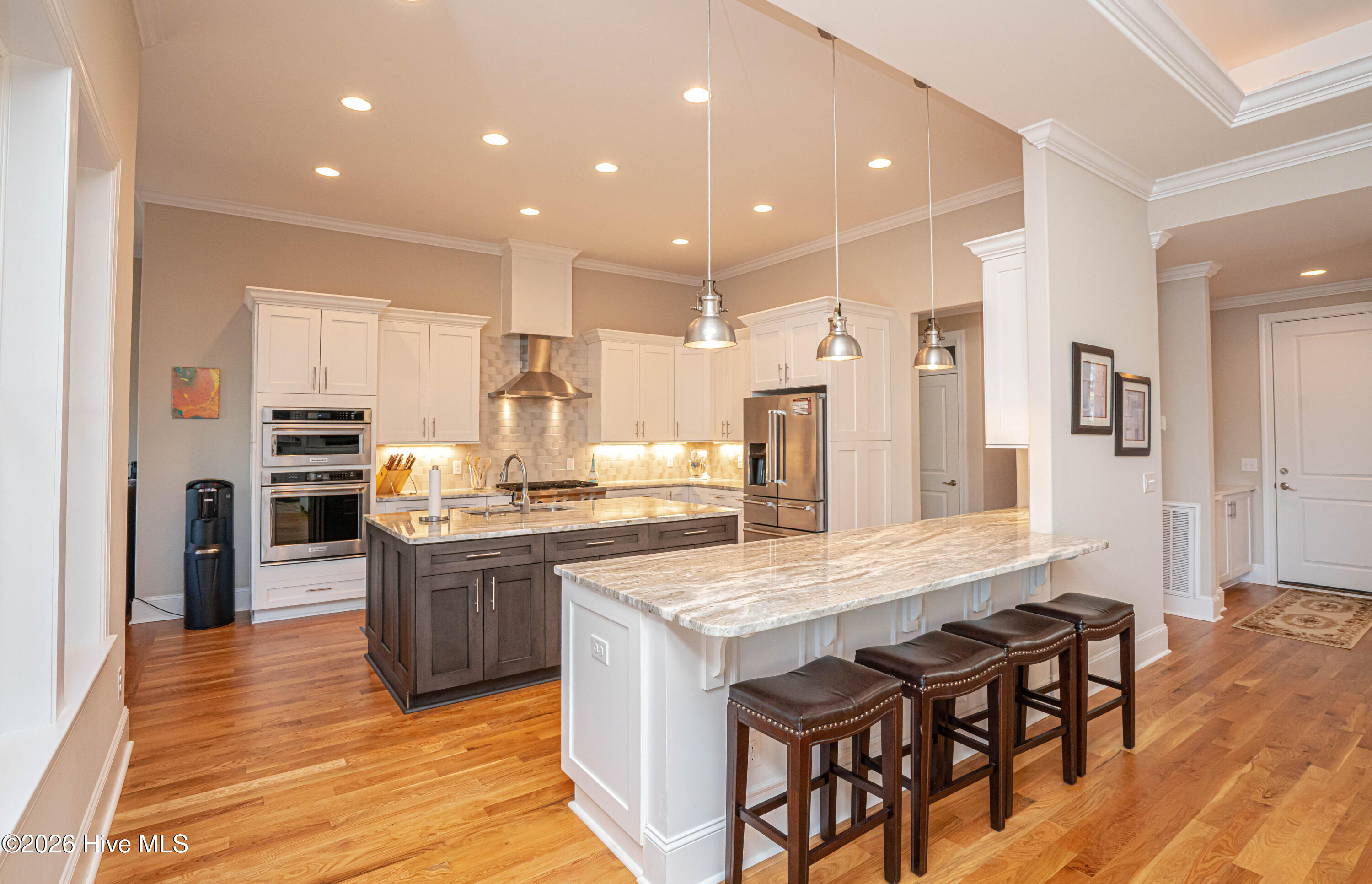 100550389 | Photo 18