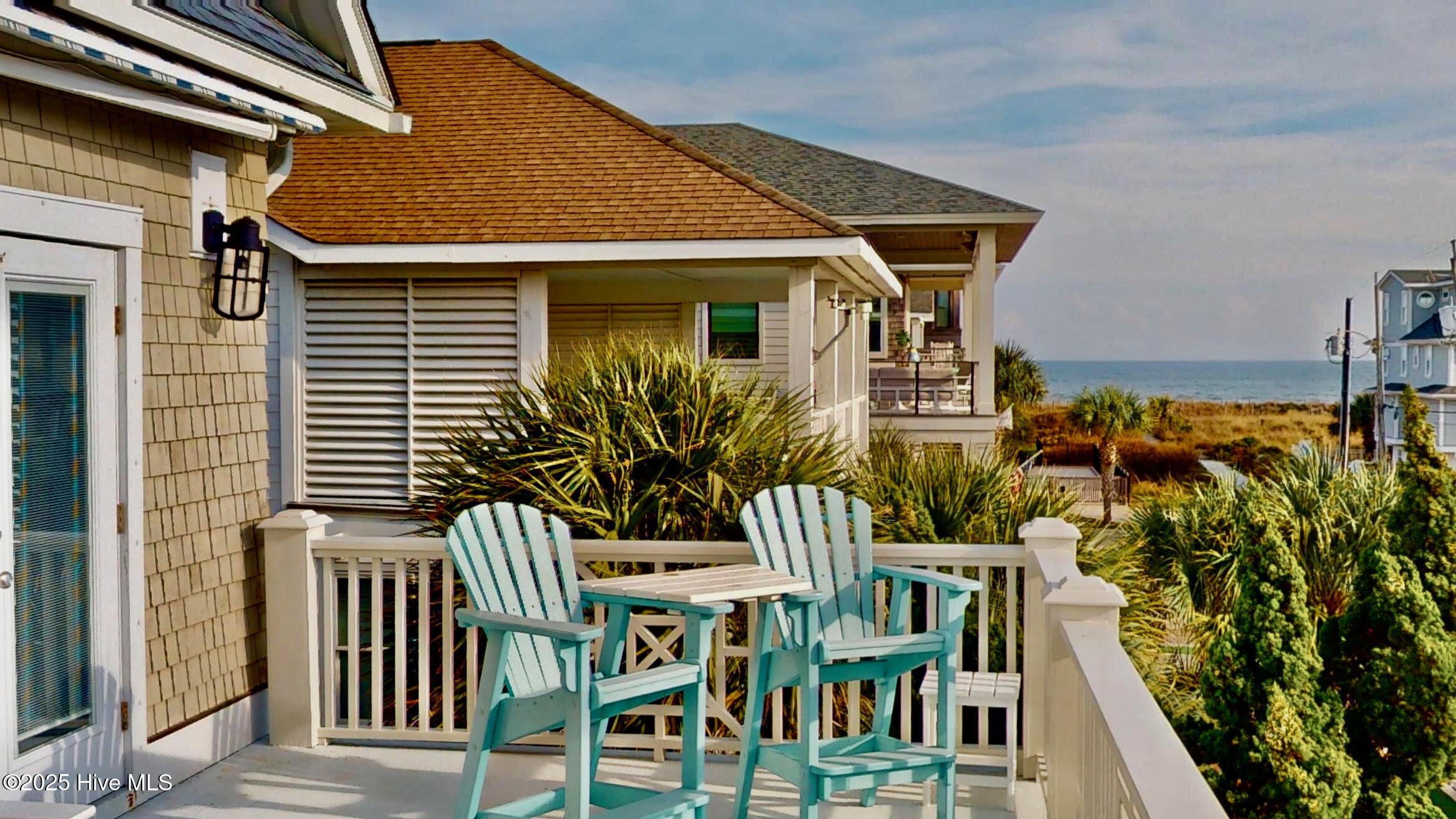 100543231 | Photo 66