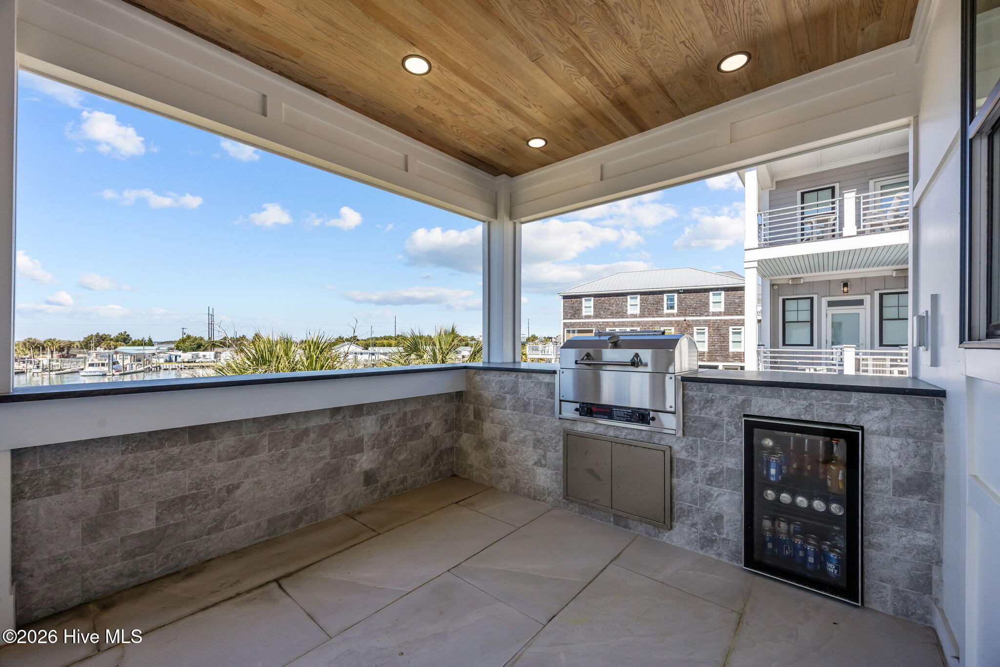 208 Radio Island Road, Morehead City, NC, 28557