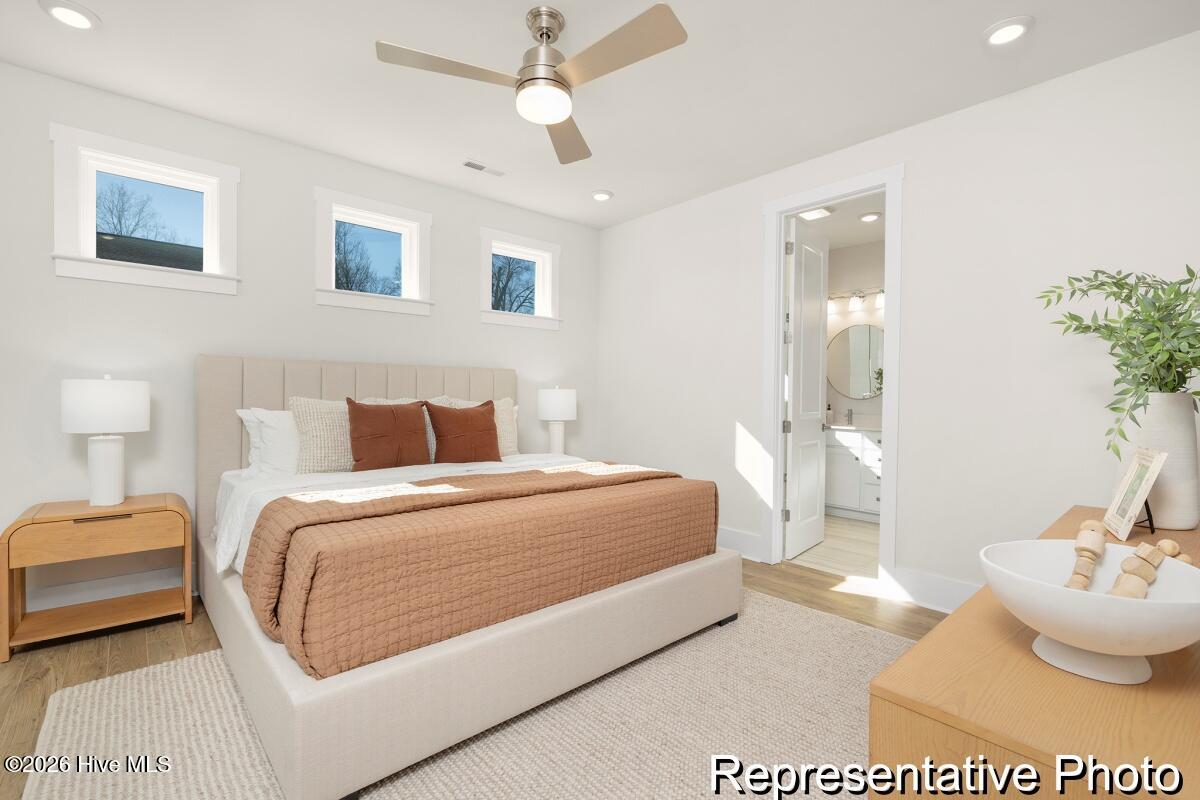 100547748 | Photo 13