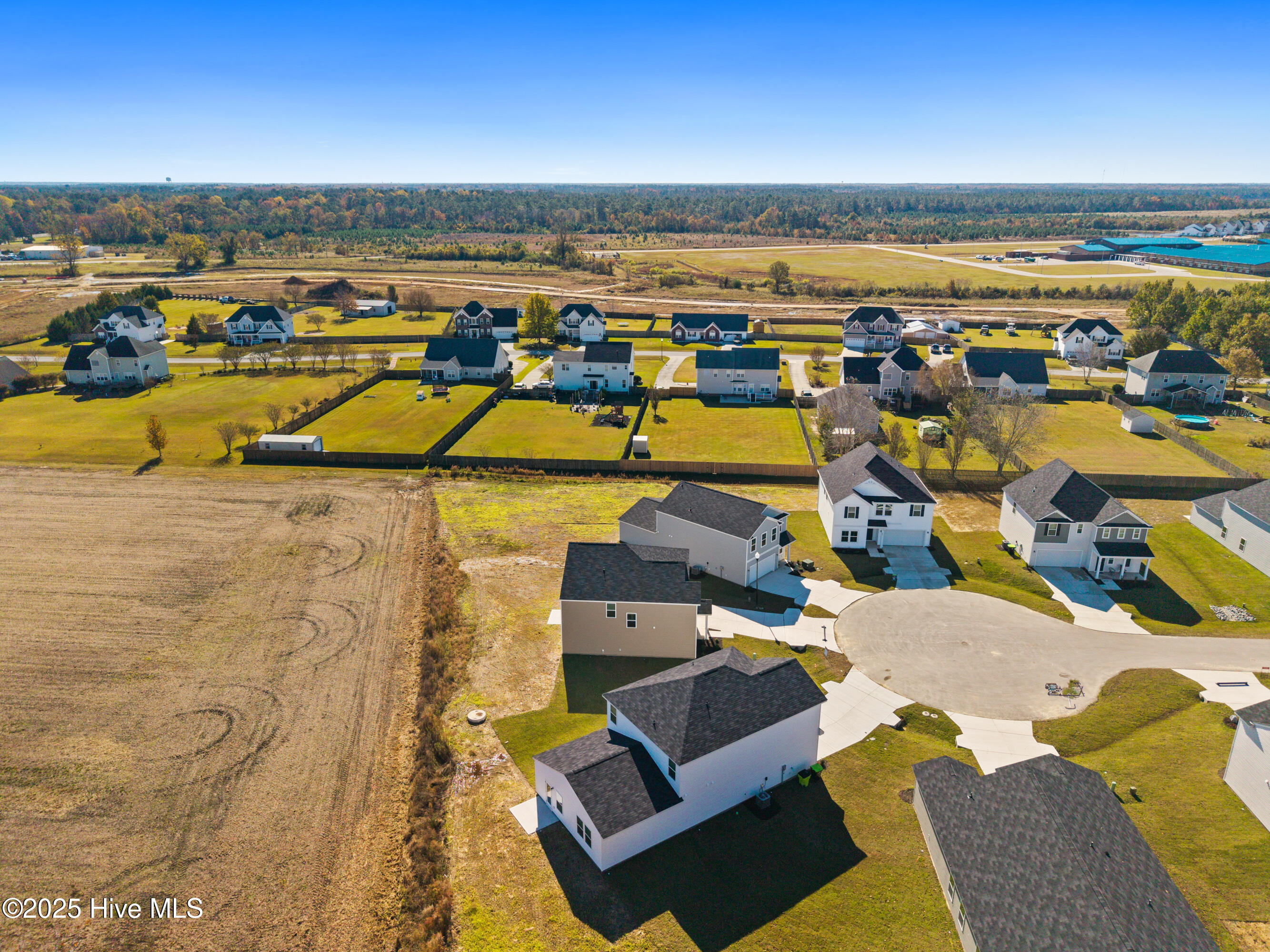 100533510 | Photo 29