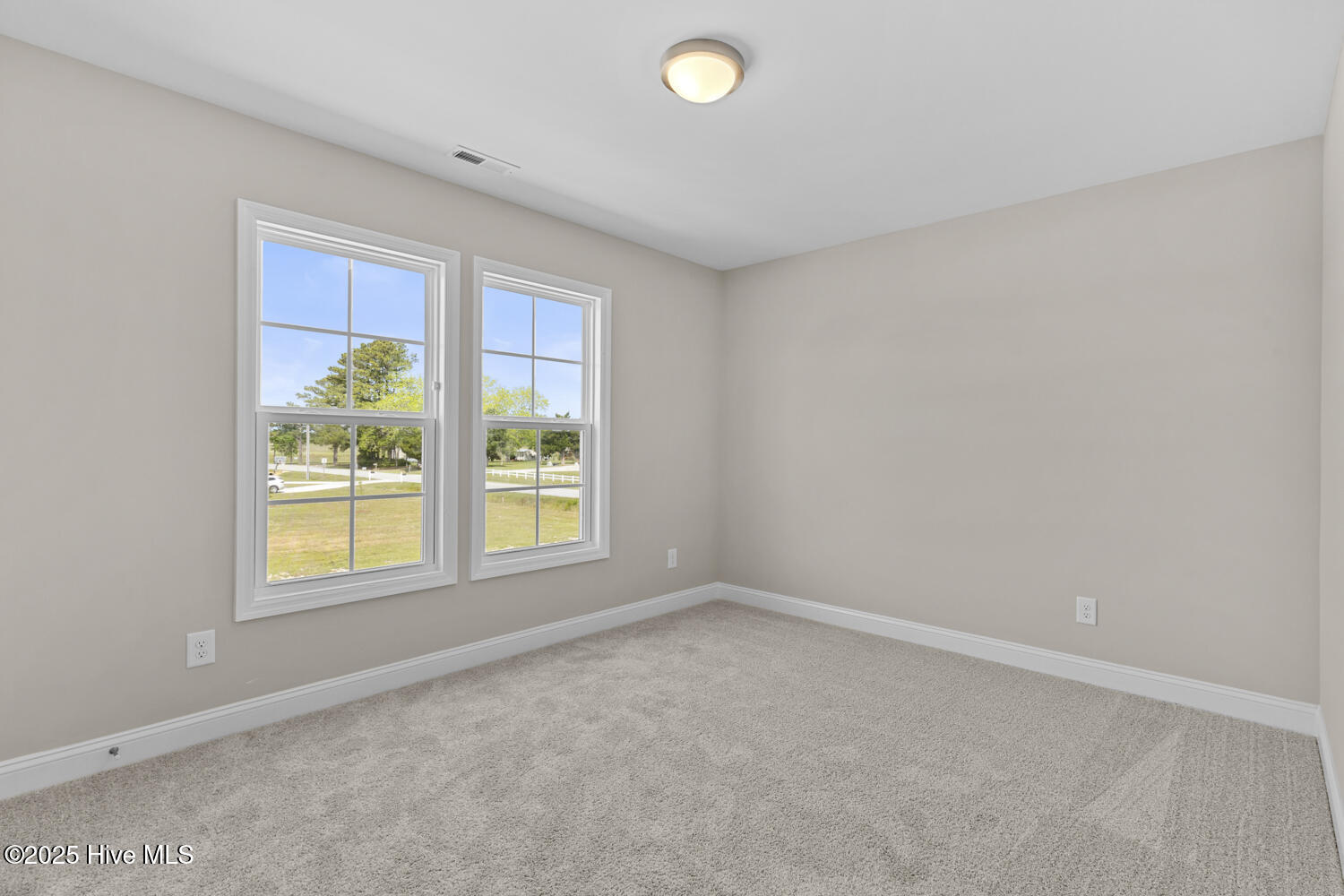 100469992 | Photo 26