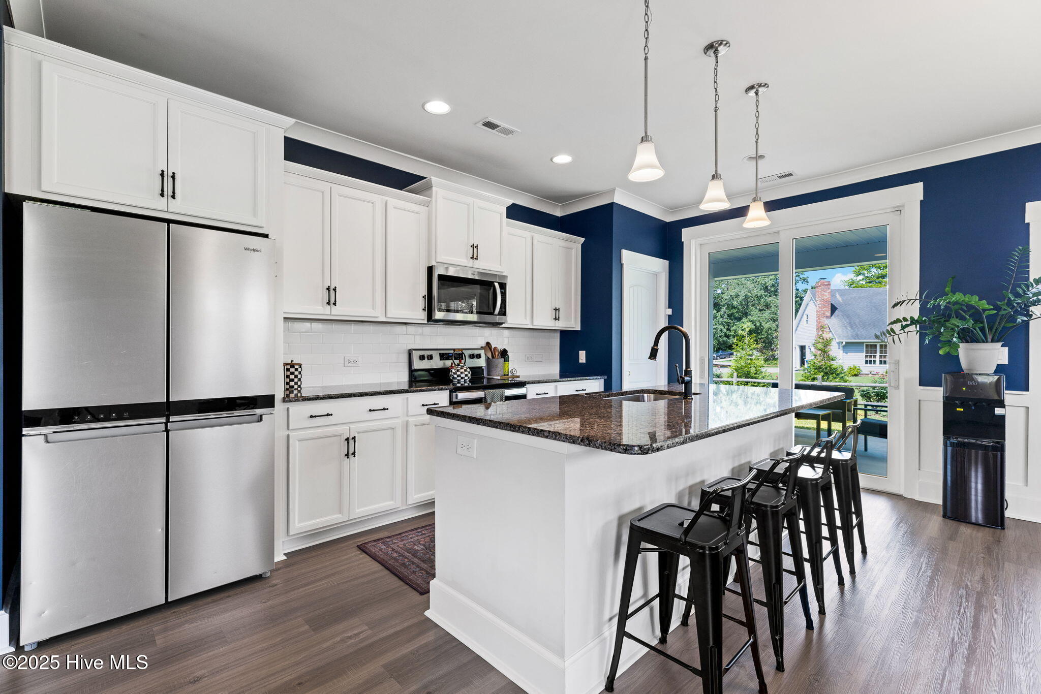 100547304 | Photo 15