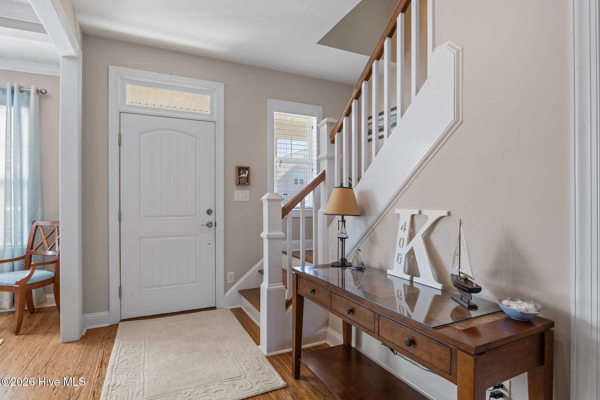 100560213 | Photo 30