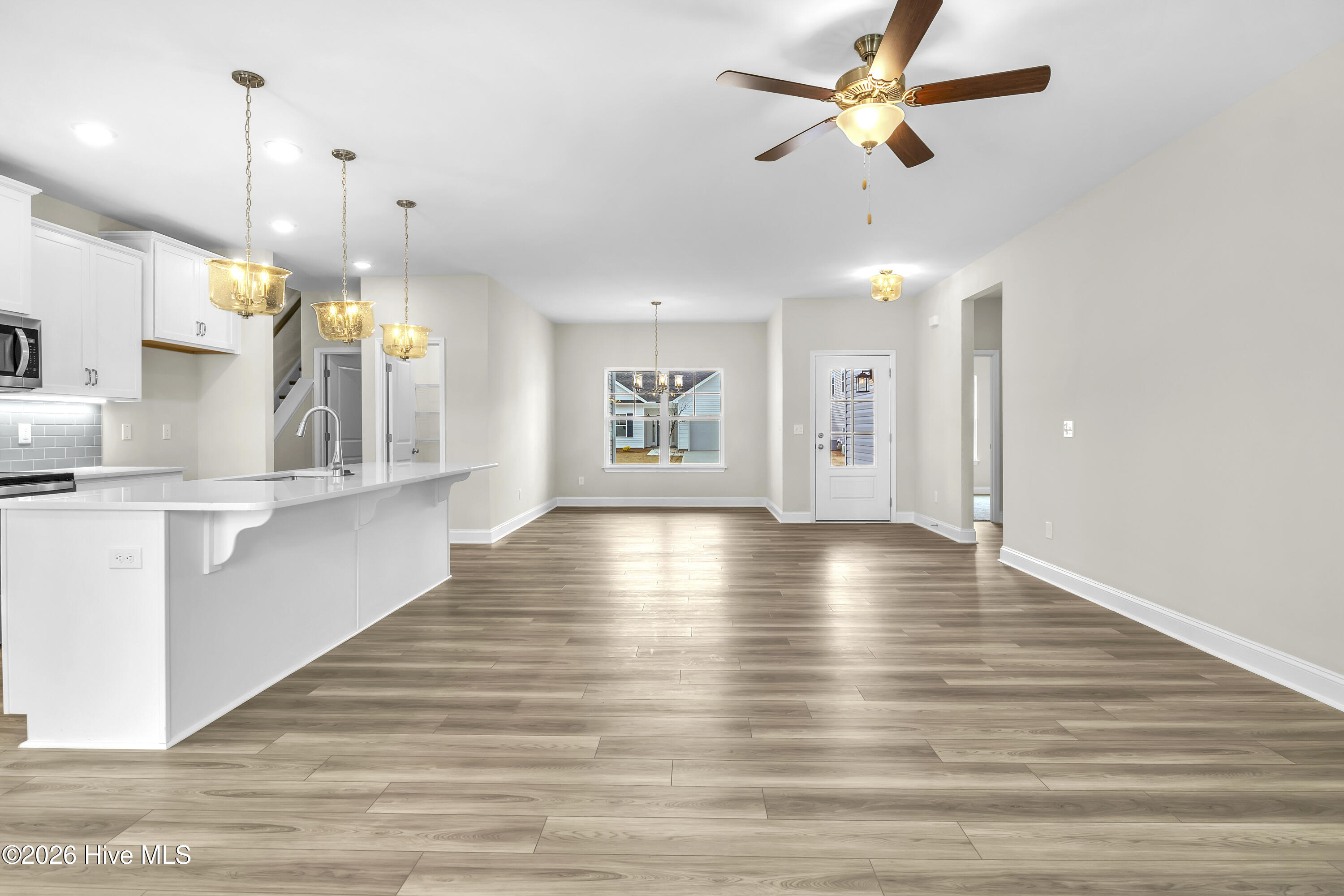 100552787 | Photo 15