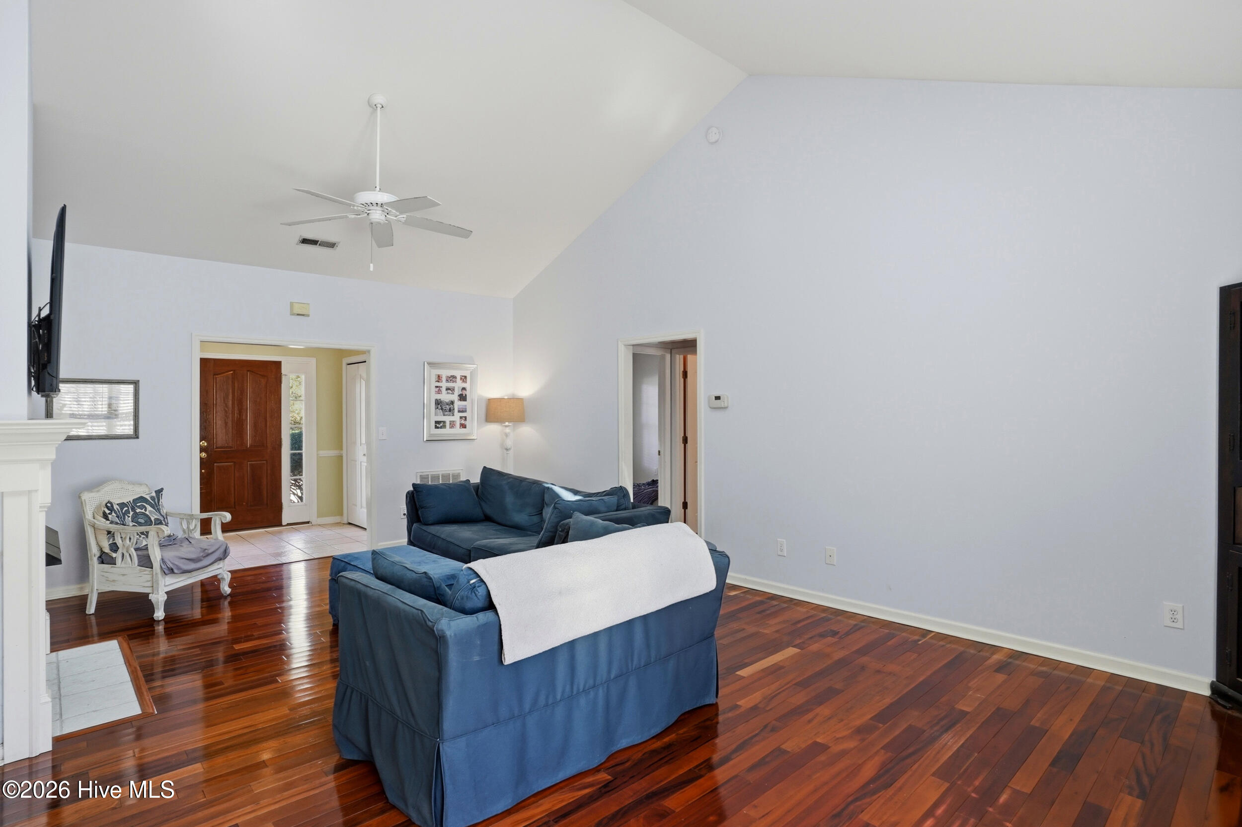 100556921 | Photo 12