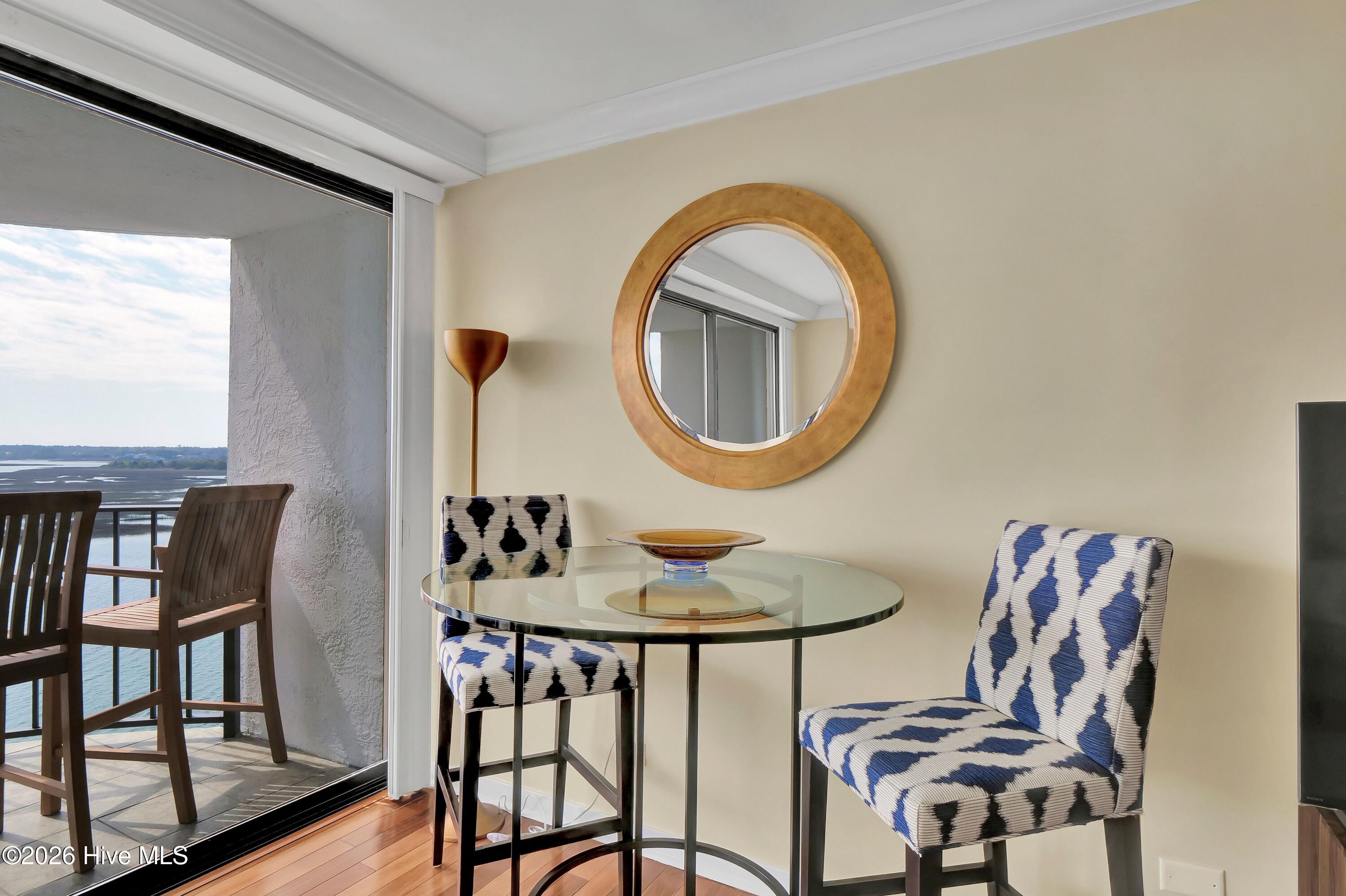 100559794 | Photo 12