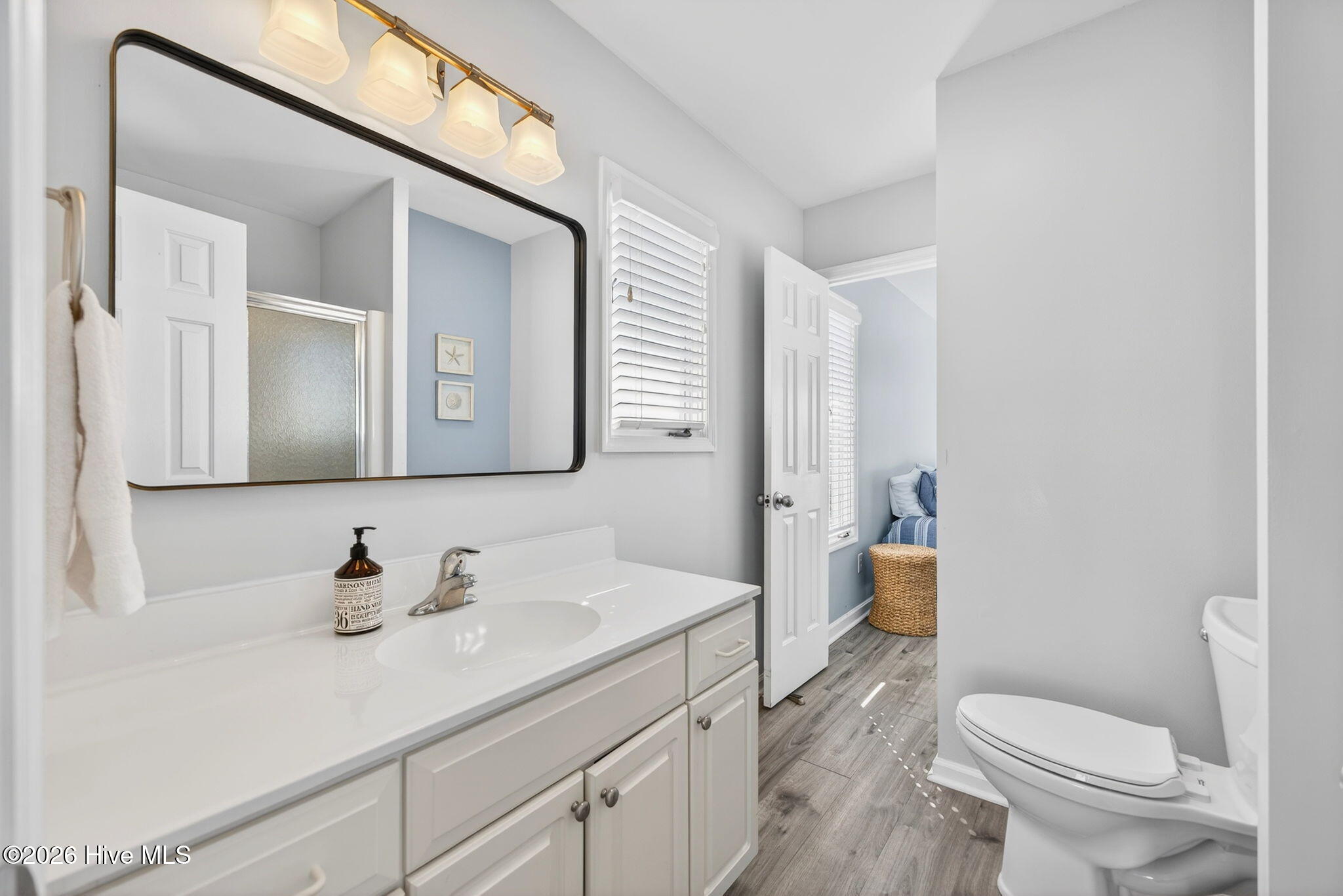 100556711 | Photo 36