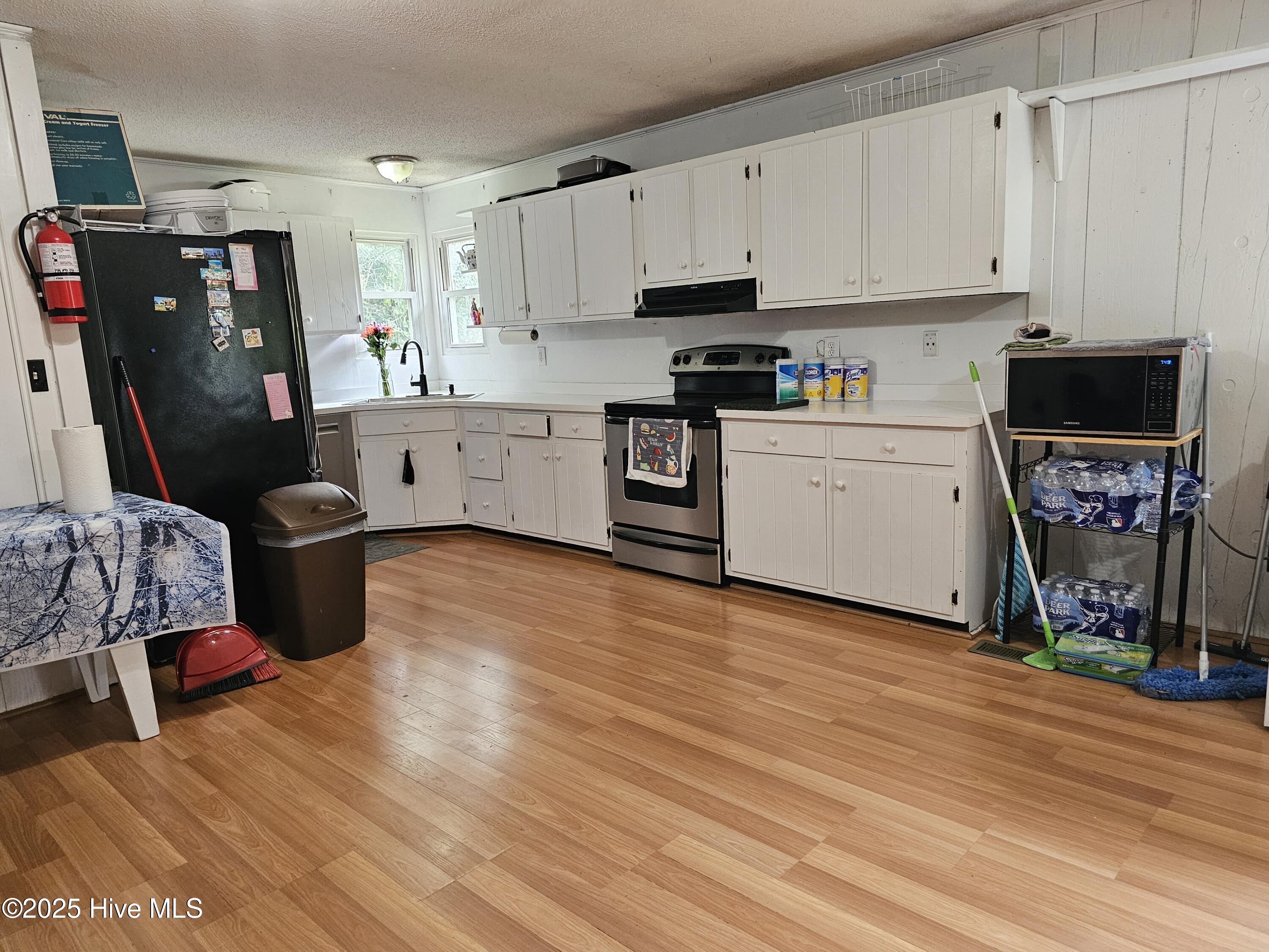 100531382 | Photo 11